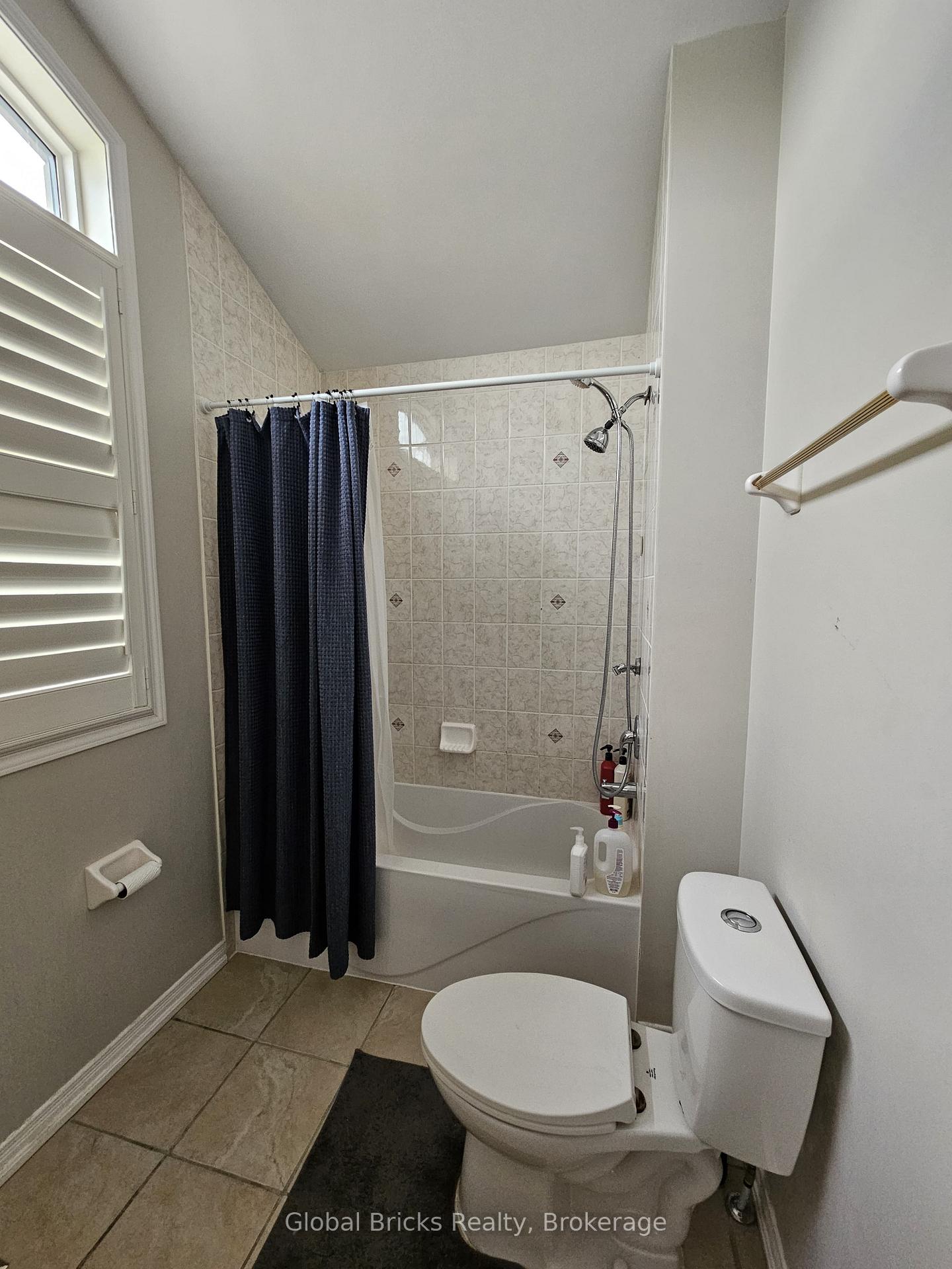 Photo 21 of 3366 Roma Avenue, Burlington, Alton — HOMEH