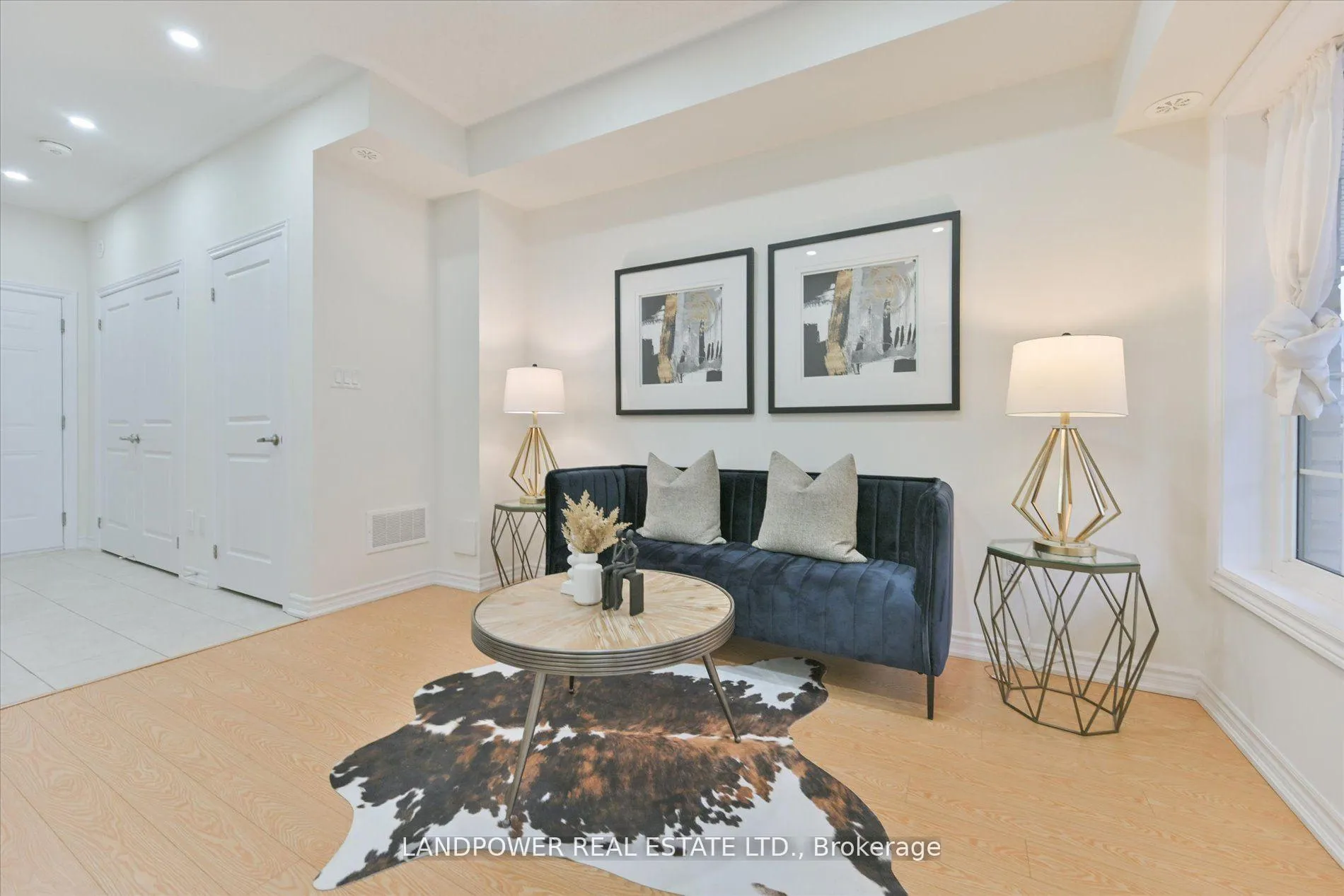Photo 3 of 125 Frederick Wilson Avenue, Markham, Cornell — HOMEH