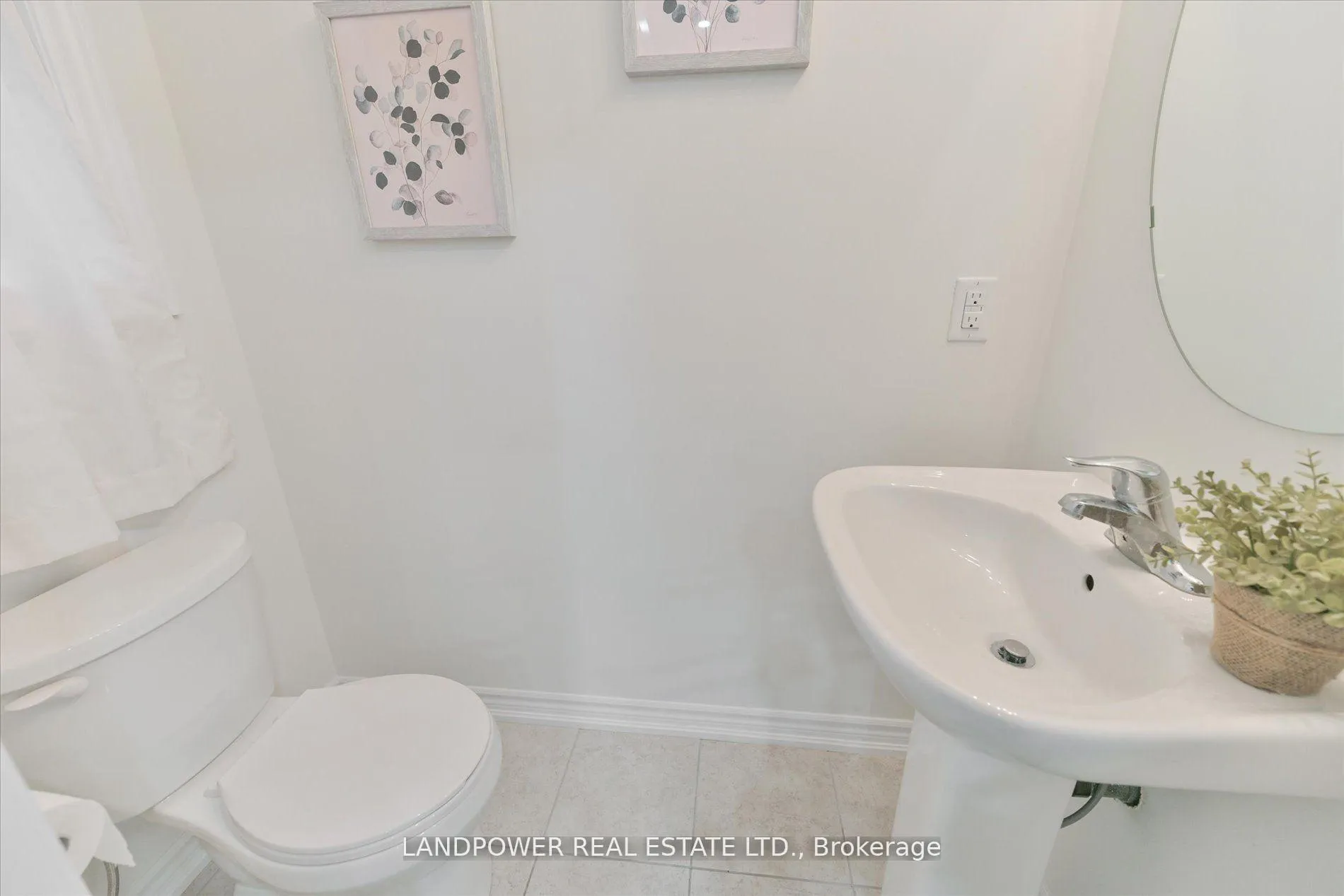 Photo 15 of 125 Frederick Wilson Avenue, Markham, Cornell — HOMEH