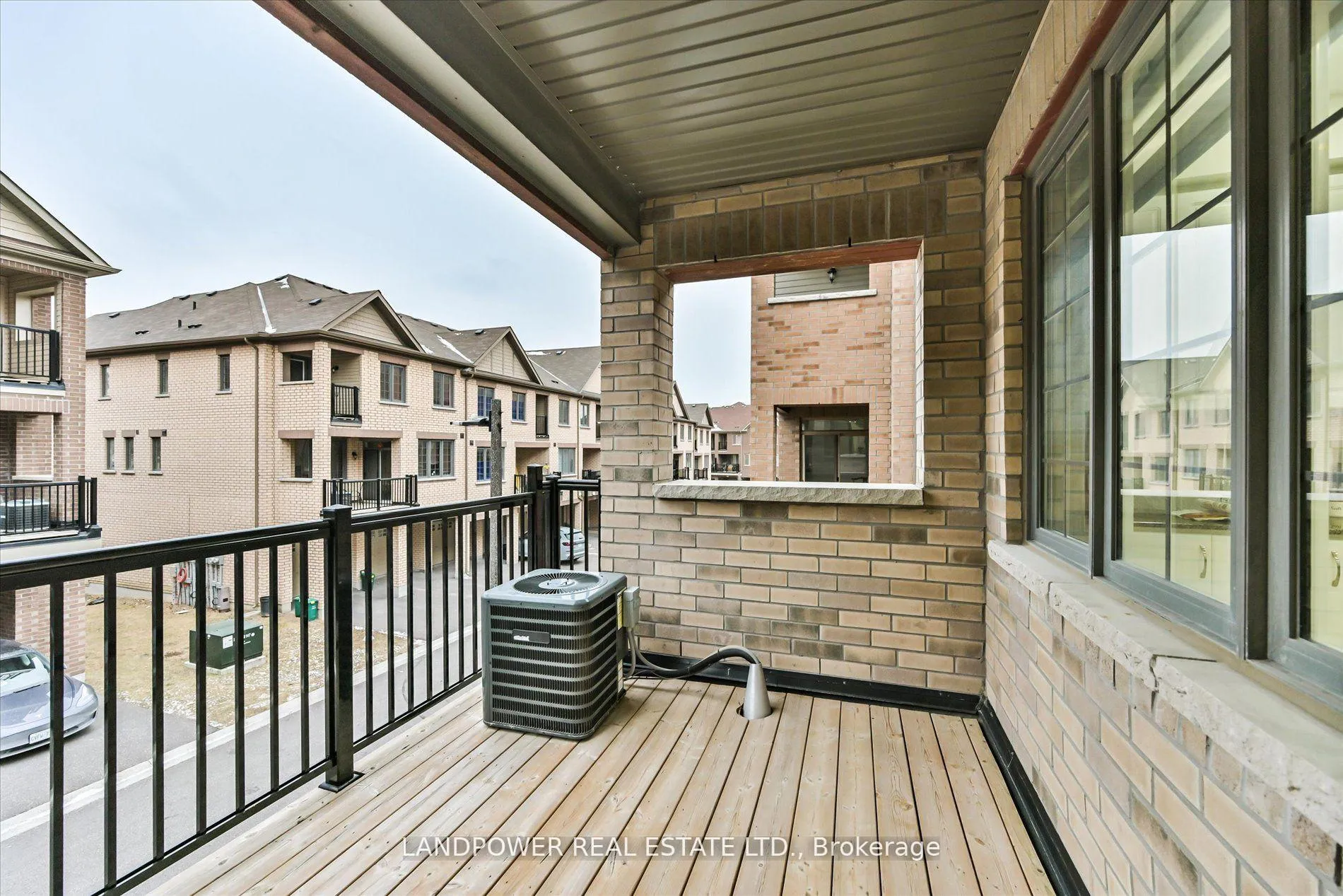 Photo 16 of 125 Frederick Wilson Avenue, Markham, Cornell — HOMEH