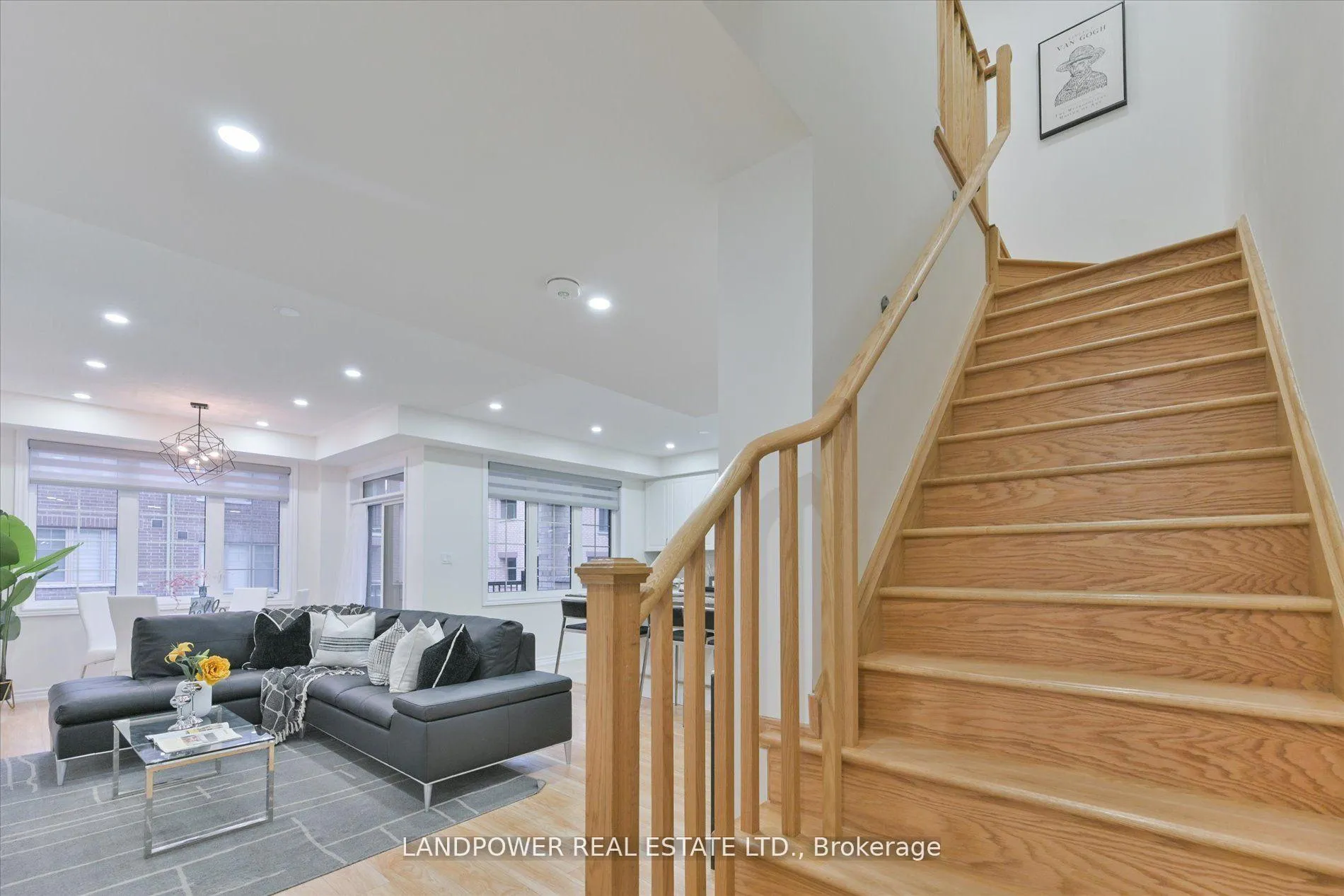 Photo 17 of 125 Frederick Wilson Avenue, Markham, Cornell — HOMEH