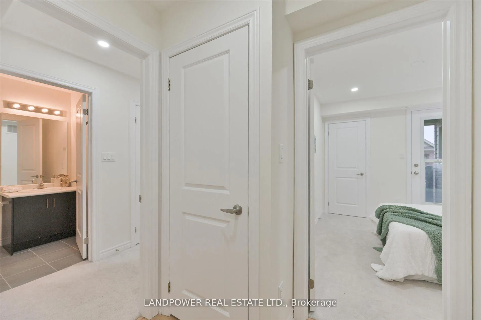 Photo 18 of 125 Frederick Wilson Avenue, Markham, Cornell — HOMEH