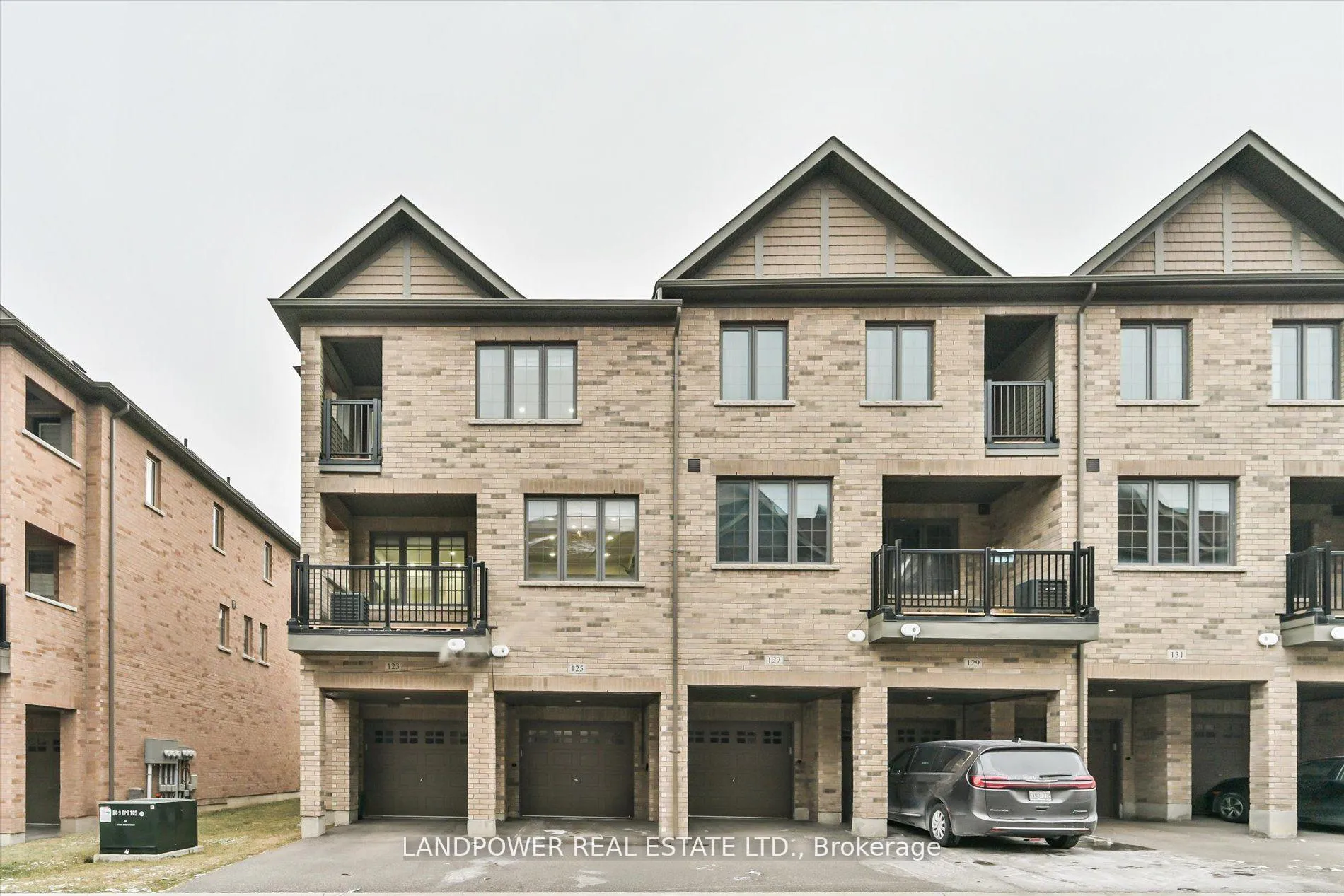 Photo 28 of 125 Frederick Wilson Avenue, Markham, Cornell — HOMEH