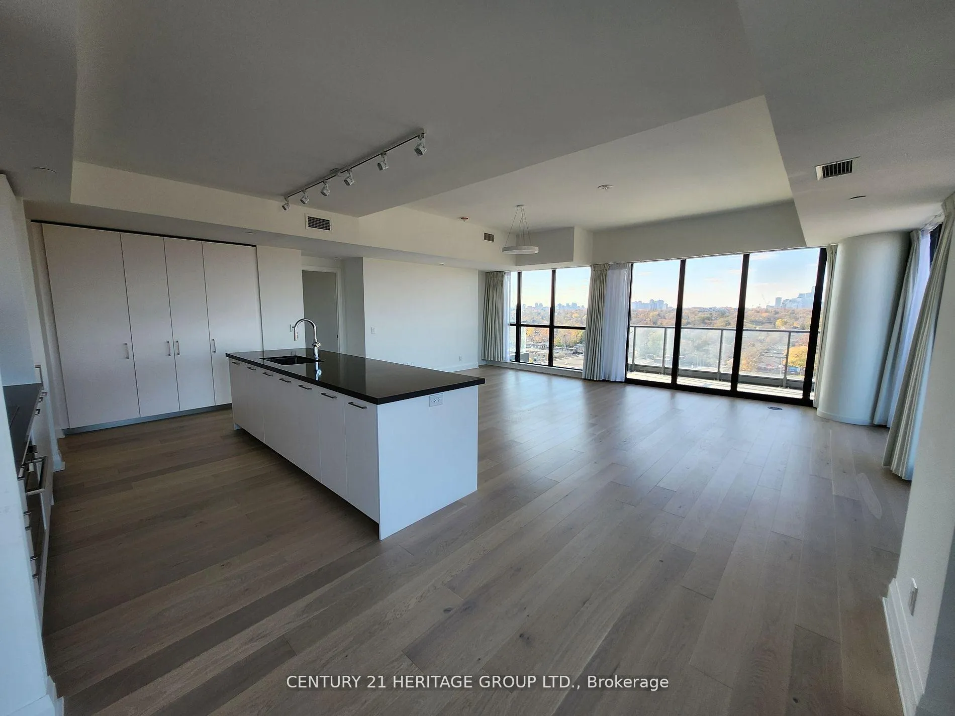 Photo 15 of Unit 1504, 33 Frederick Todd Way, Toronto, Thorncliffe Park — HOMEH