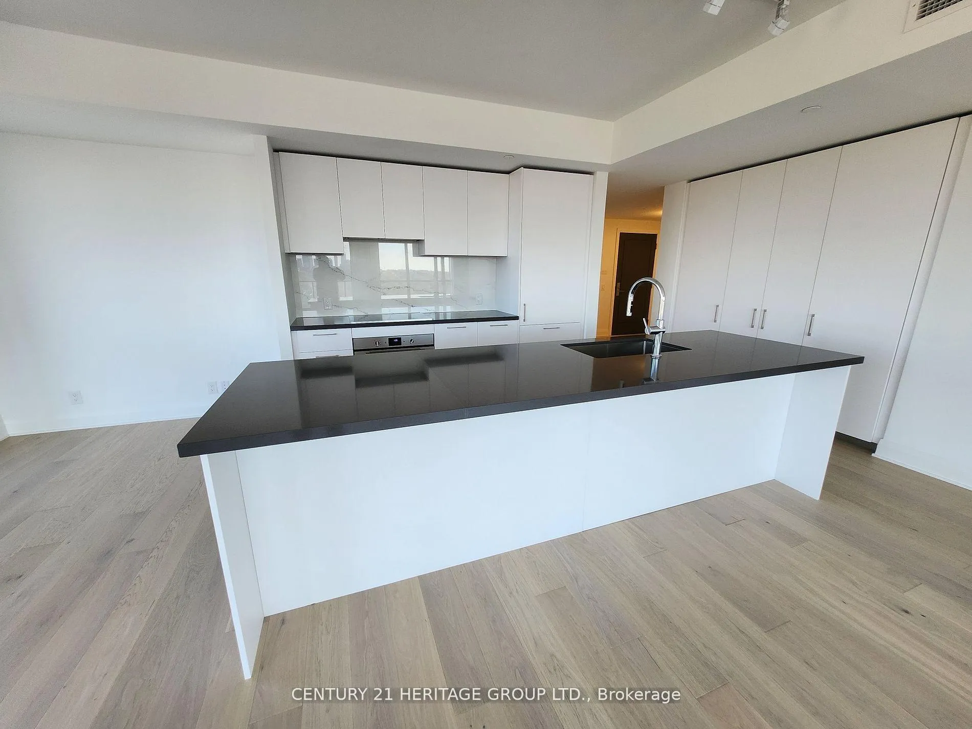 Photo 17 of Unit 1504, 33 Frederick Todd Way, Toronto, Thorncliffe Park — HOMEH