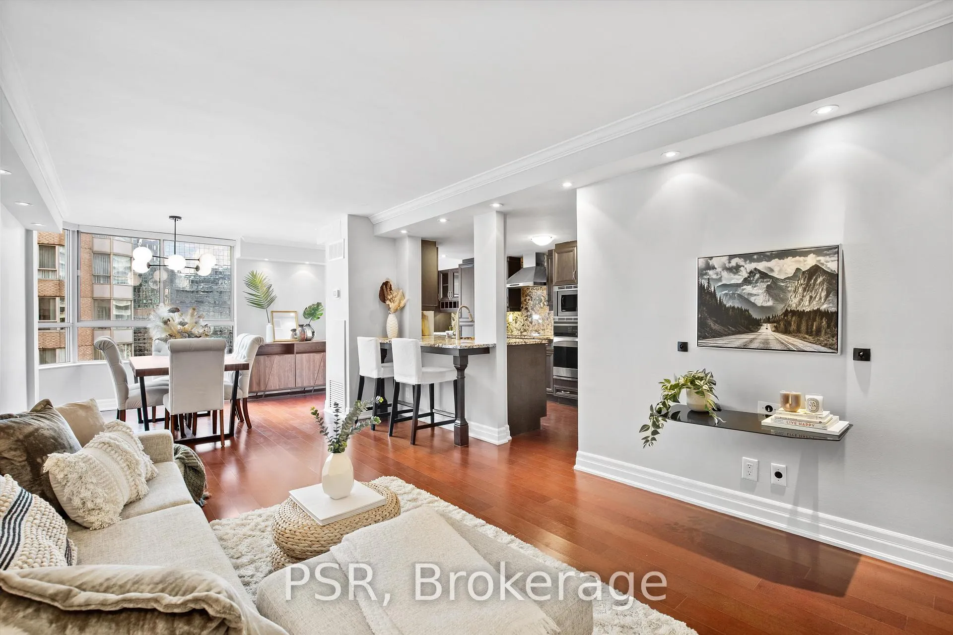 Front of Unit PH1, 44 Gerrard Street