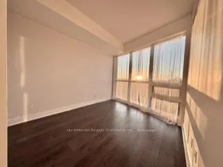 Photo 5 of Unit 719, 35 Brian Peck Crescent, Toronto, Thorncliffe Park — HOMEH