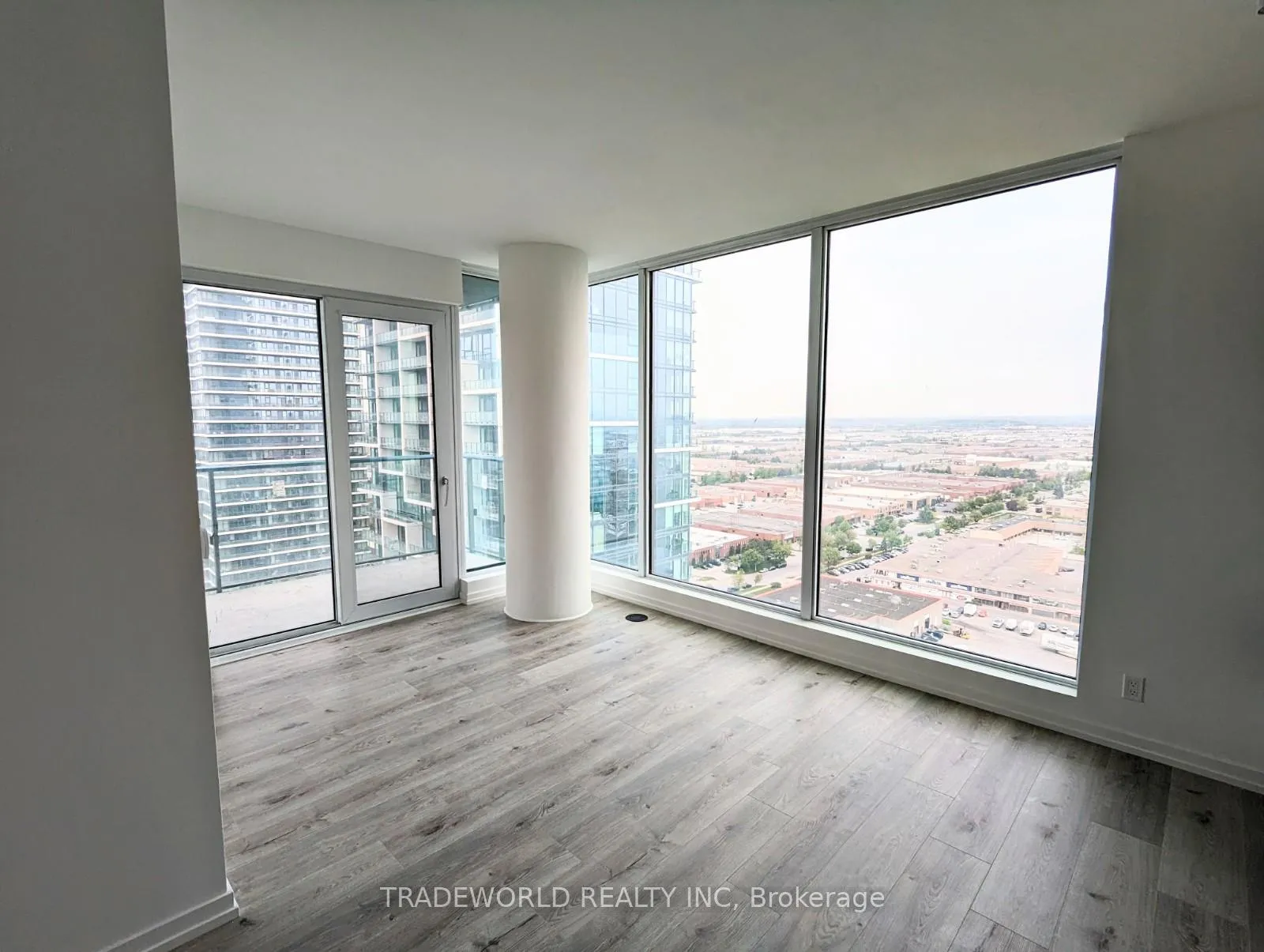 Photo 3 of Unit 2206, 7890 Jane Street, Vaughan, Vaughan Corporate Centre — HOMEH