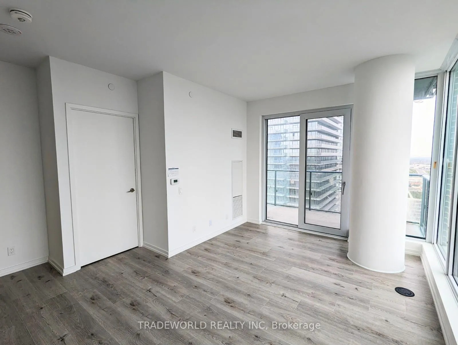 Photo 4 of Unit 2206, 7890 Jane Street, Vaughan, Vaughan Corporate Centre — HOMEH