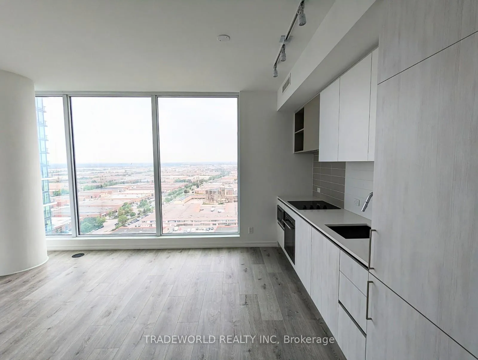 Photo 5 of Unit 2206, 7890 Jane Street, Vaughan, Vaughan Corporate Centre — HOMEH