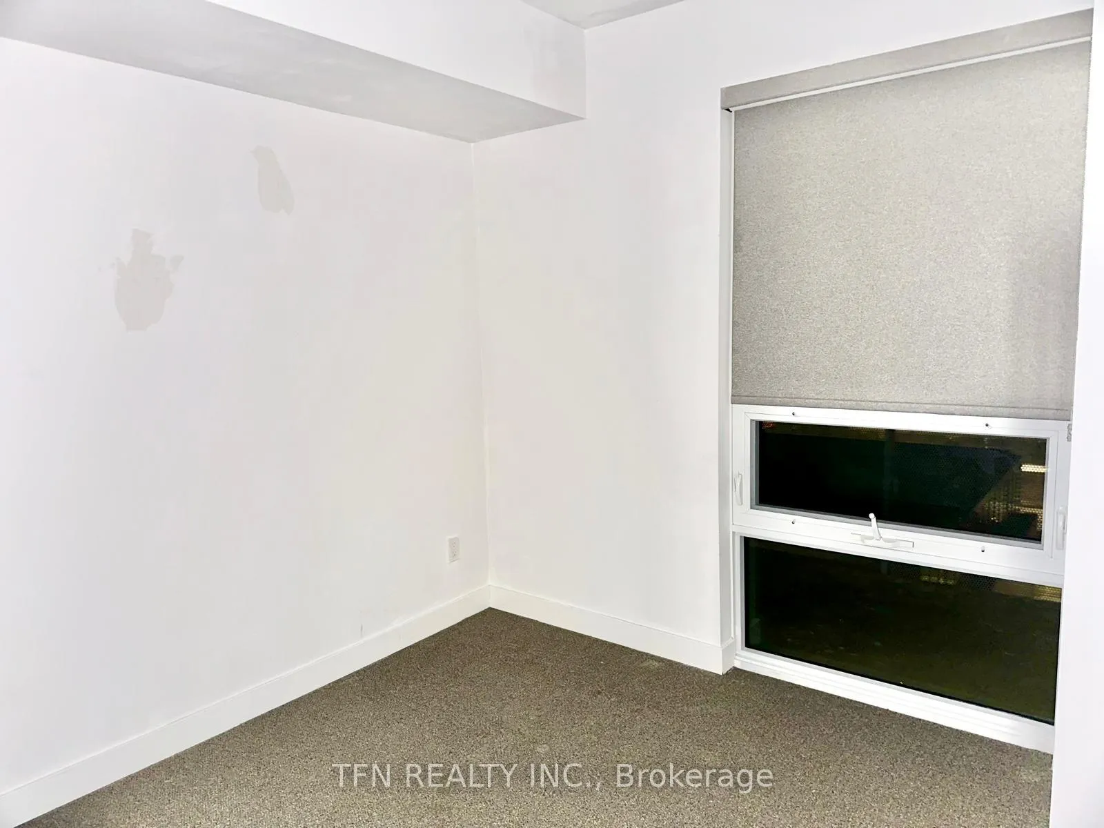 Photo 5 of Unit 1018, 120 Varna Drive, Toronto, Englemount-Lawrence — HOMEH