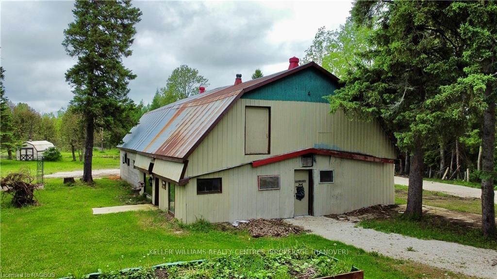 Photo 4 of 315338 Highway 6, Chatsworth — HOMEH