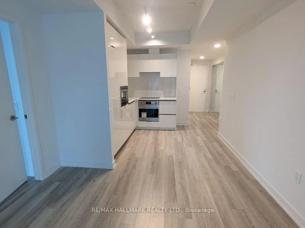 Photo 3 of Unit 2405, 238 Simcoe Street, Toronto, Kensington-Chinatown — HOMEH