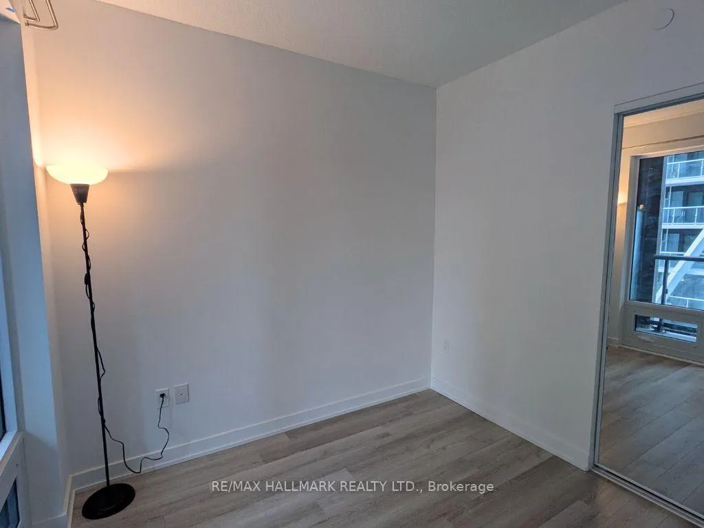 Photo 8 of Unit 2405, 238 Simcoe Street, Toronto, Kensington-Chinatown — HOMEH