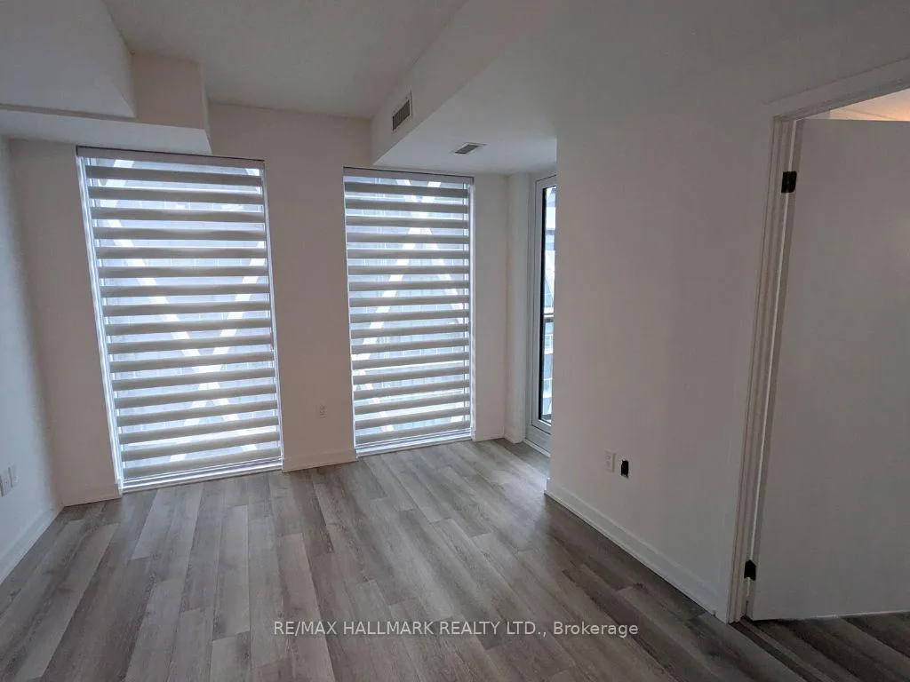 Photo 9 of Unit 2405, 238 Simcoe Street, Toronto, Kensington-Chinatown — HOMEH