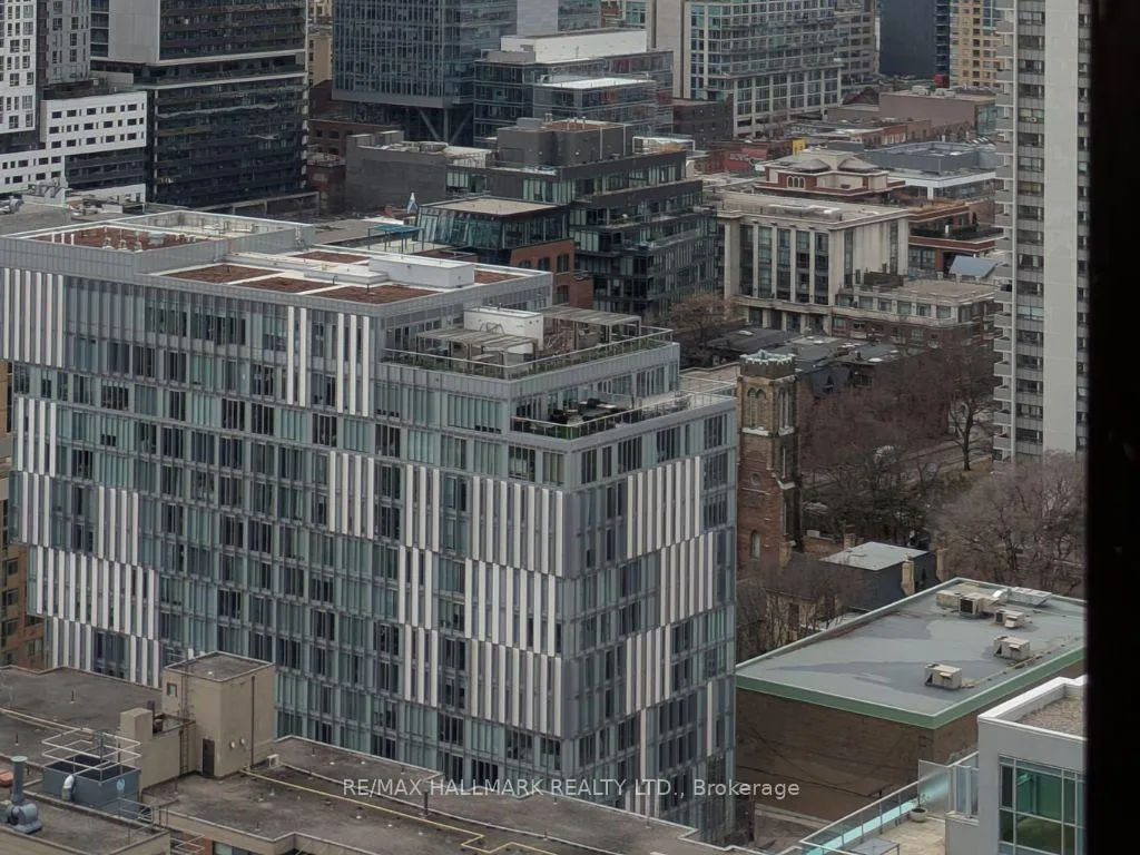 Photo 11 of Unit 2405, 238 Simcoe Street, Toronto, Kensington-Chinatown — HOMEH