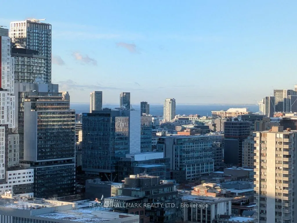 Photo 12 of Unit 2405, 238 Simcoe Street, Toronto, Kensington-Chinatown — HOMEH