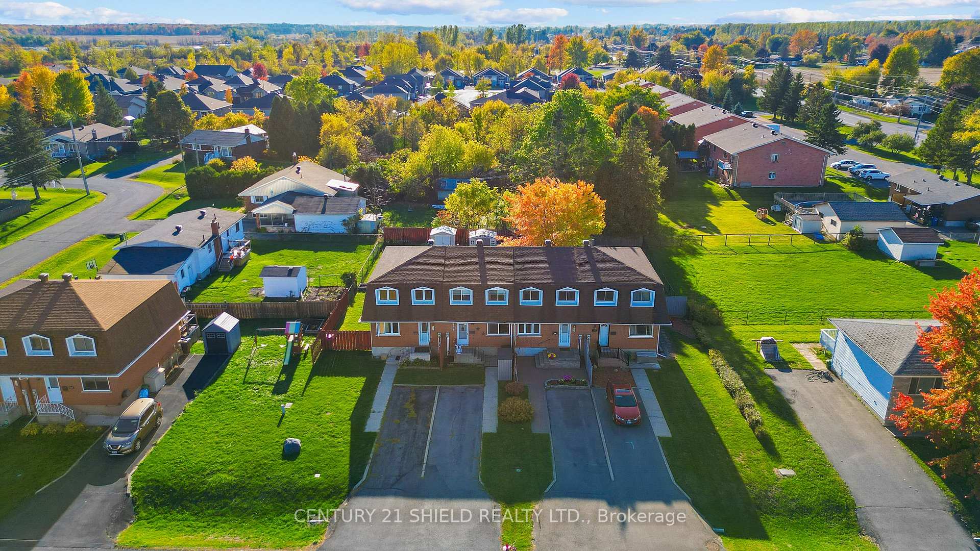 Photo 2 of 3324 Cadeb Avenue, Cornwall — HOMEH