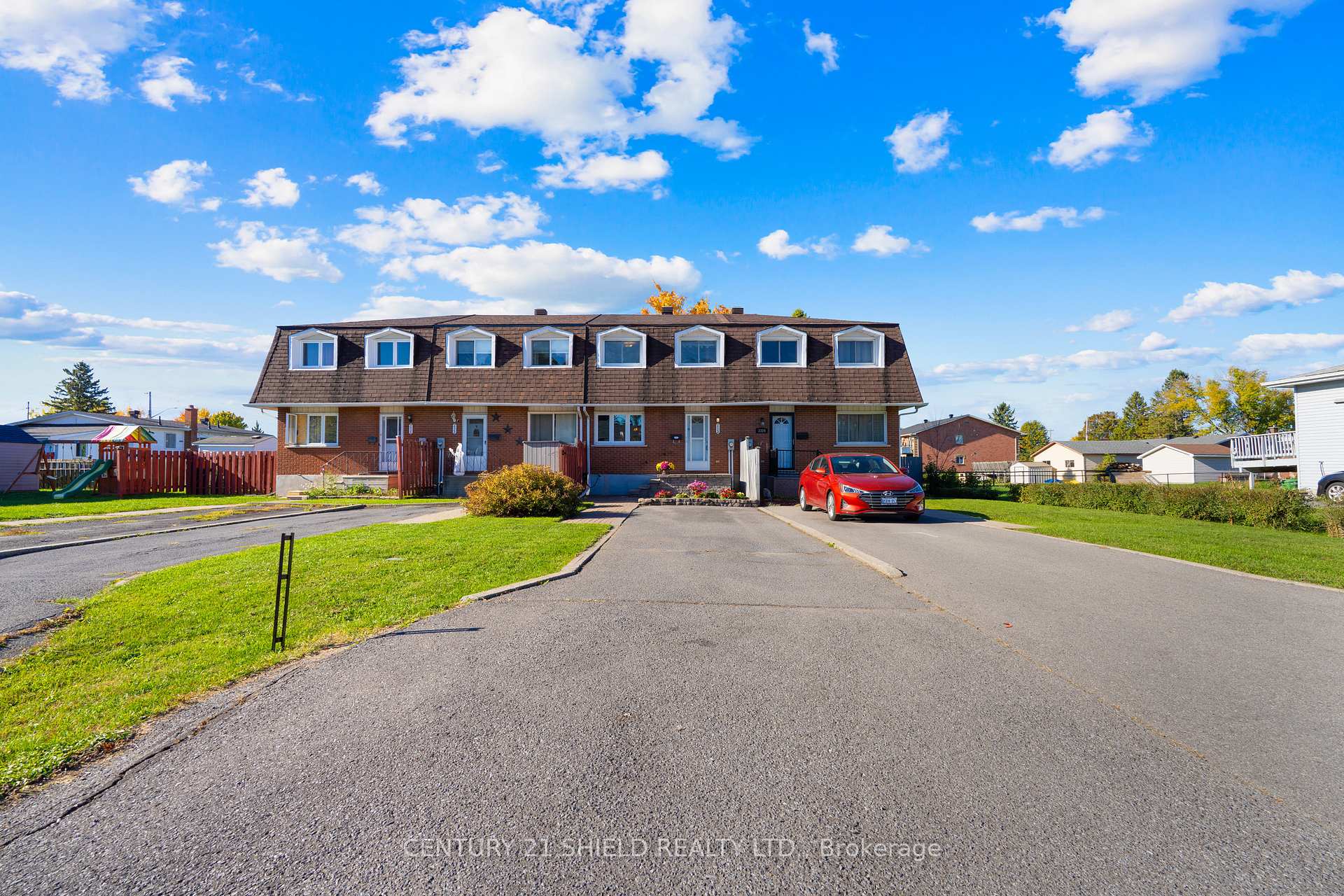 Photo 5 of 3324 Cadeb Avenue, Cornwall — HOMEH