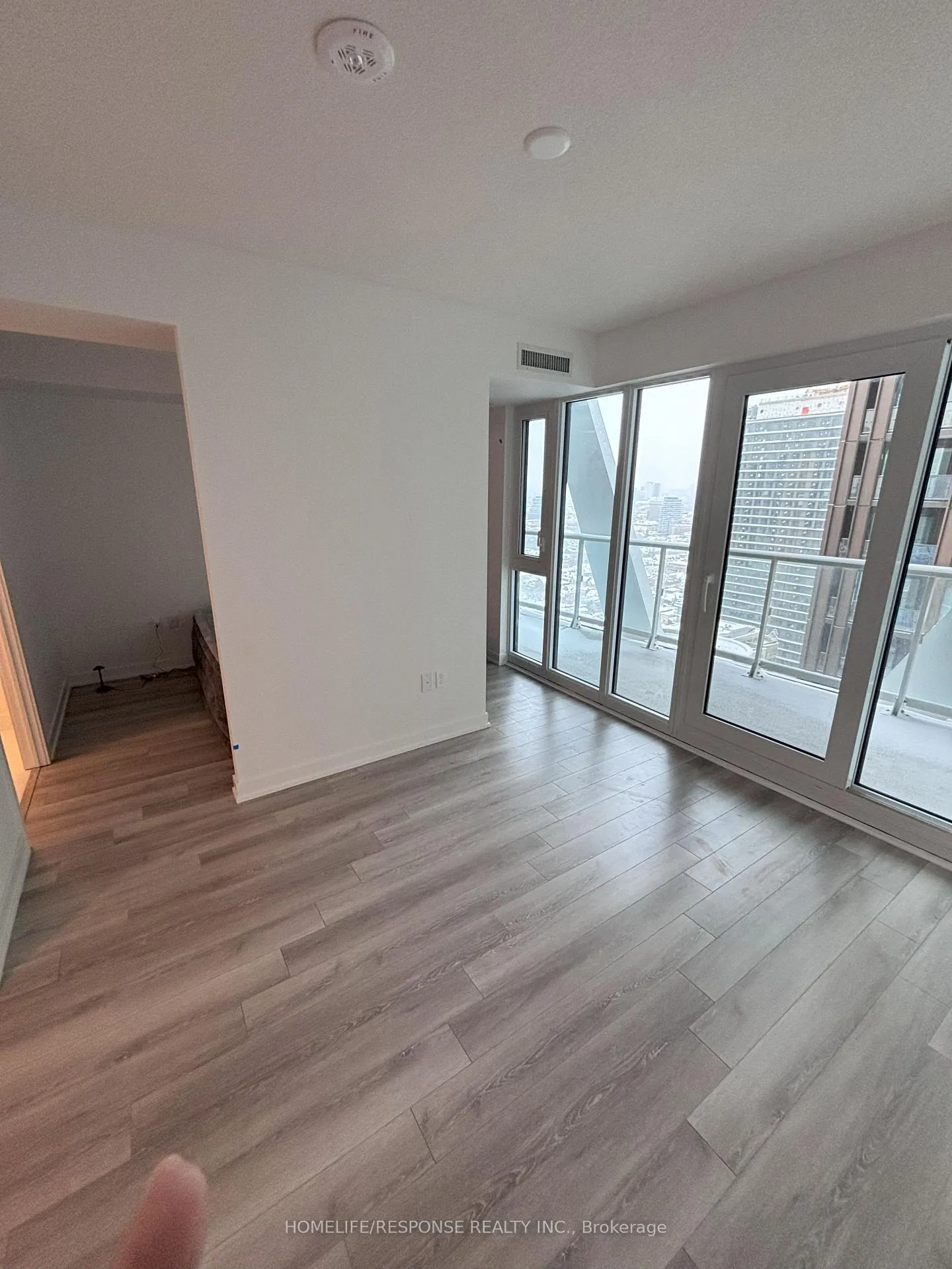 Photo 10 of Unit 2620, 230 Simcoe Street, Toronto, Kensington-Chinatown — HOMEH