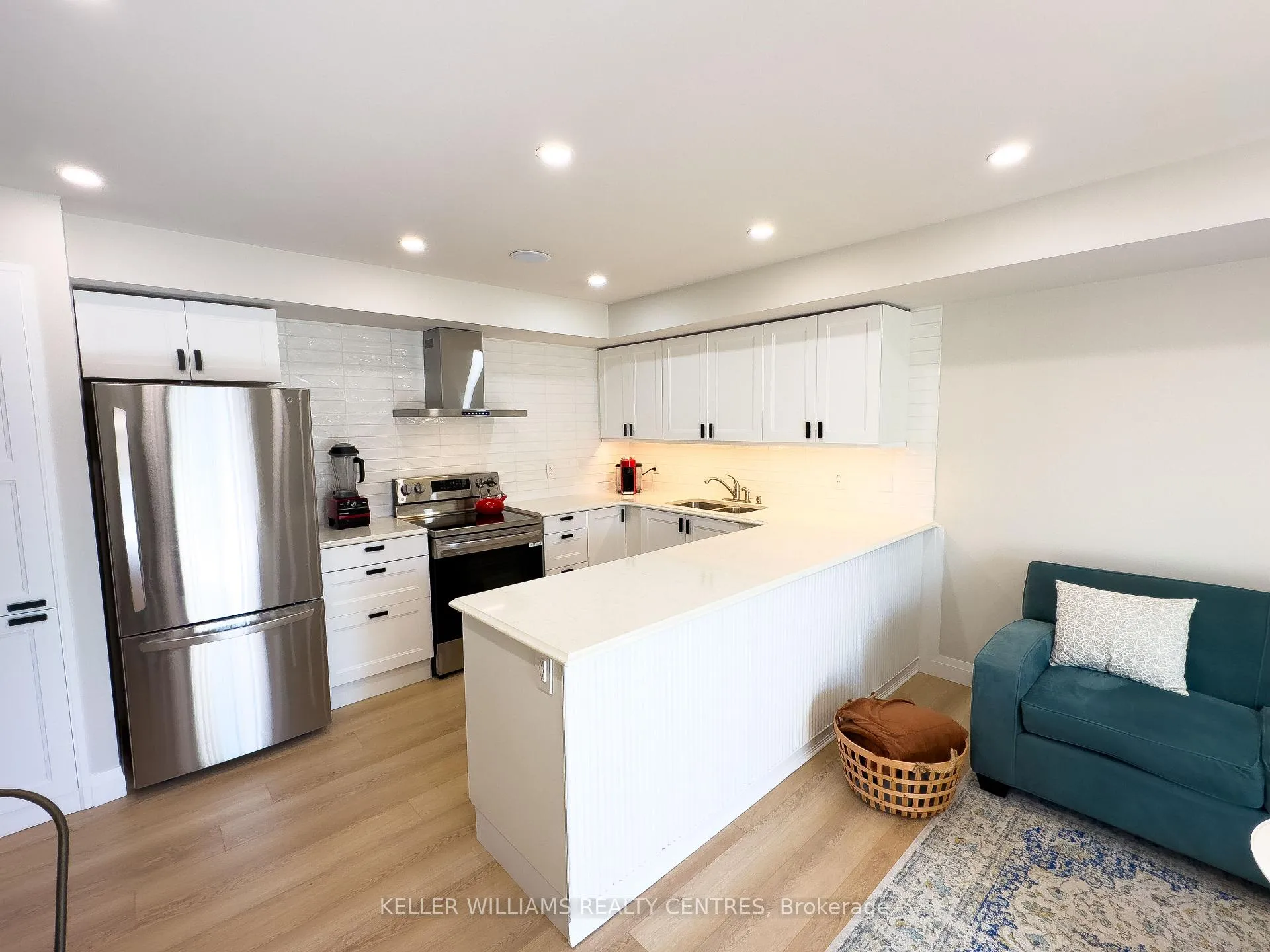 Photo 4 of Unit 26, 41 Coulter Street, Barrie, Bayfield — HOMEH