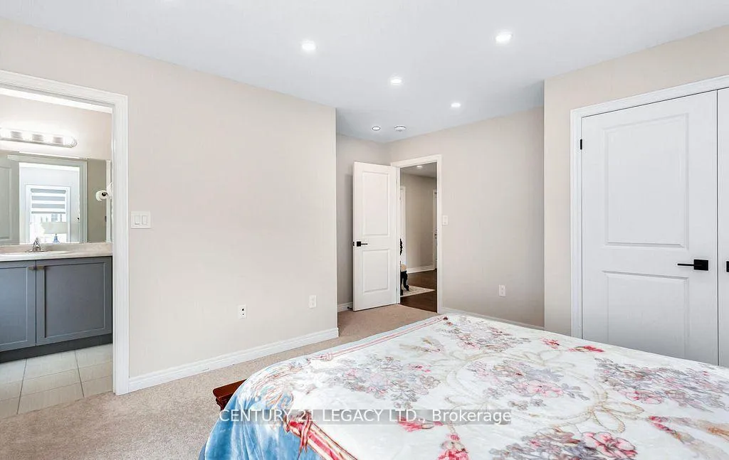 Photo 43 of 35 Farringdon Crescent, Brampton, Northwest Brampton — HOMEH