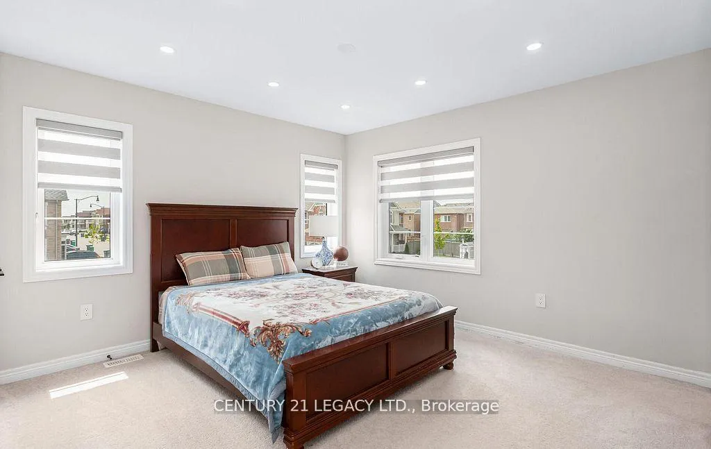 Photo 45 of 35 Farringdon Crescent, Brampton, Northwest Brampton — HOMEH