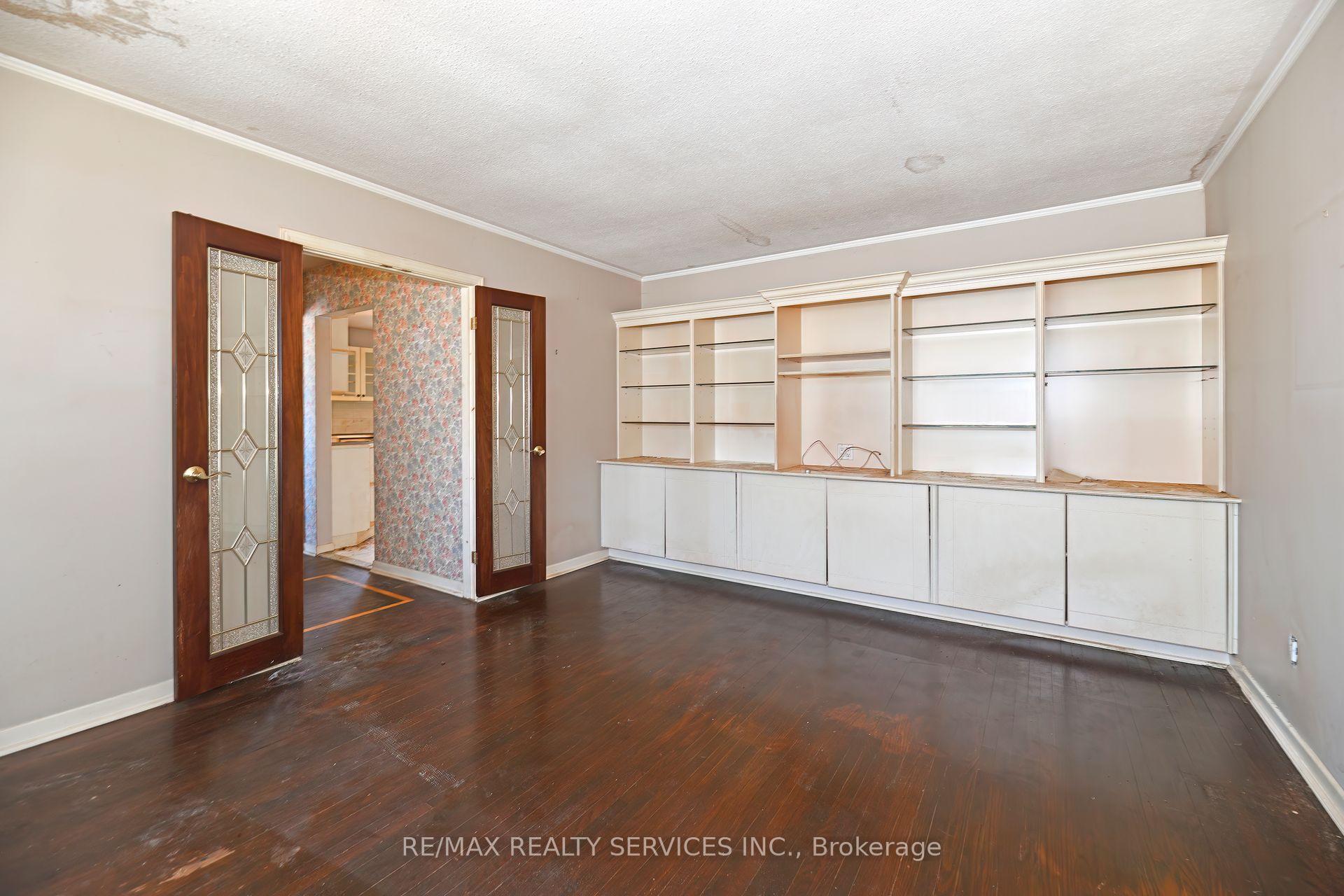 Photo 5 of 66 Gregory Road, Ajax, South East — HOMEH