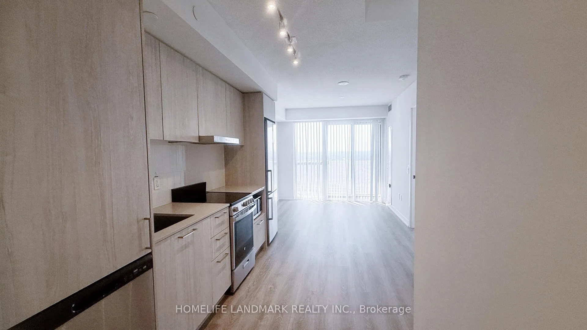 Photo 3 of Unit 3608, 195 Commerce Street, Vaughan, Vaughan Corporate Centre — HOMEH