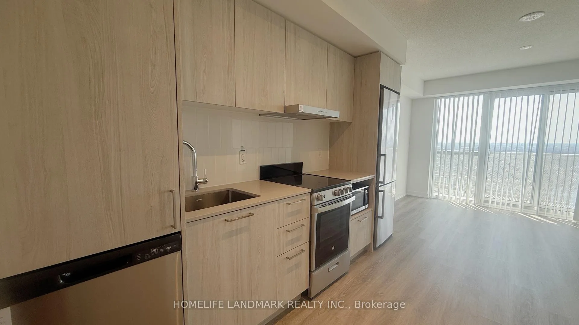 Photo 4 of Unit 3608, 195 Commerce Street, Vaughan, Vaughan Corporate Centre — HOMEH