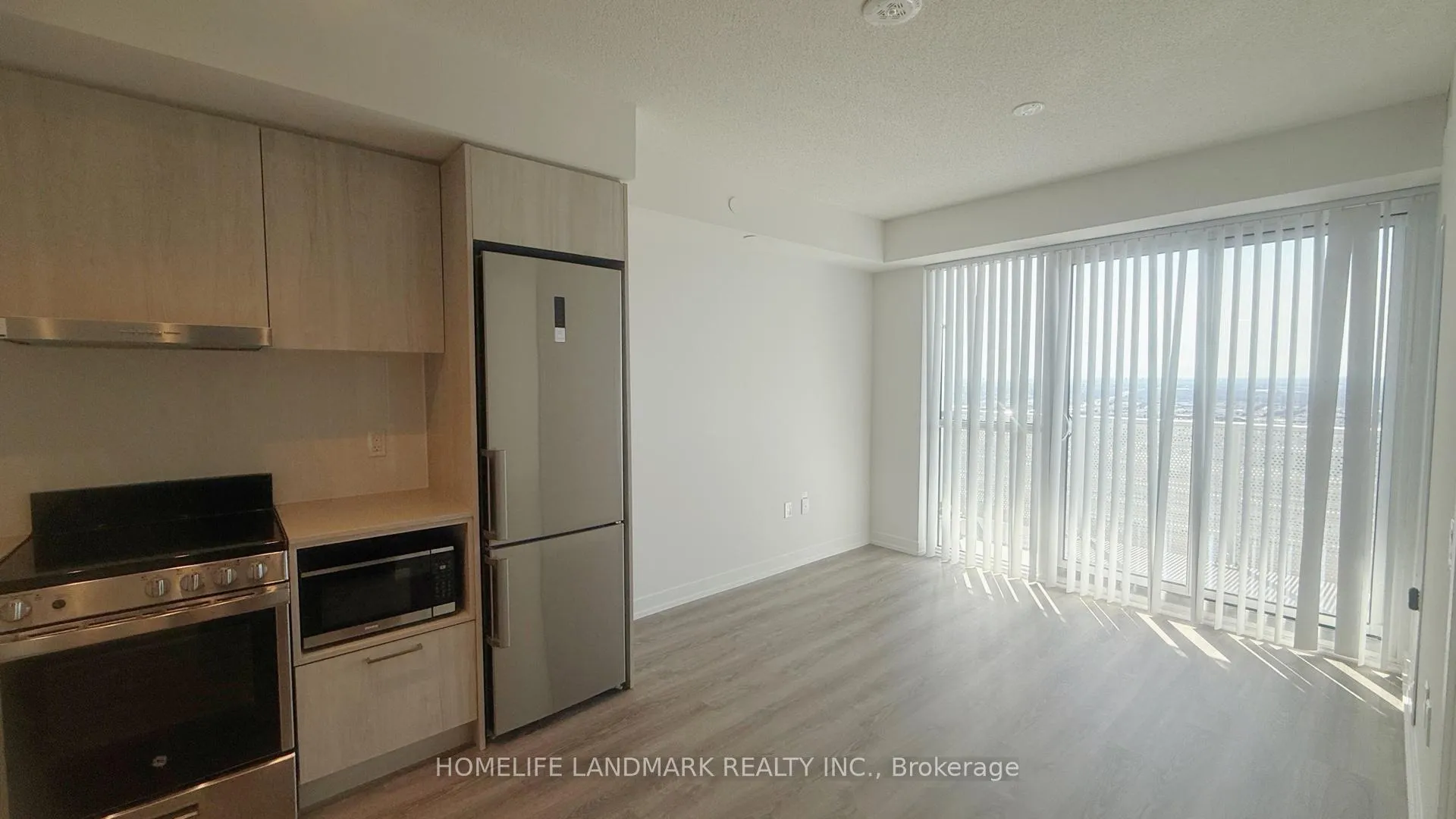 Photo 5 of Unit 3608, 195 Commerce Street, Vaughan, Vaughan Corporate Centre — HOMEH