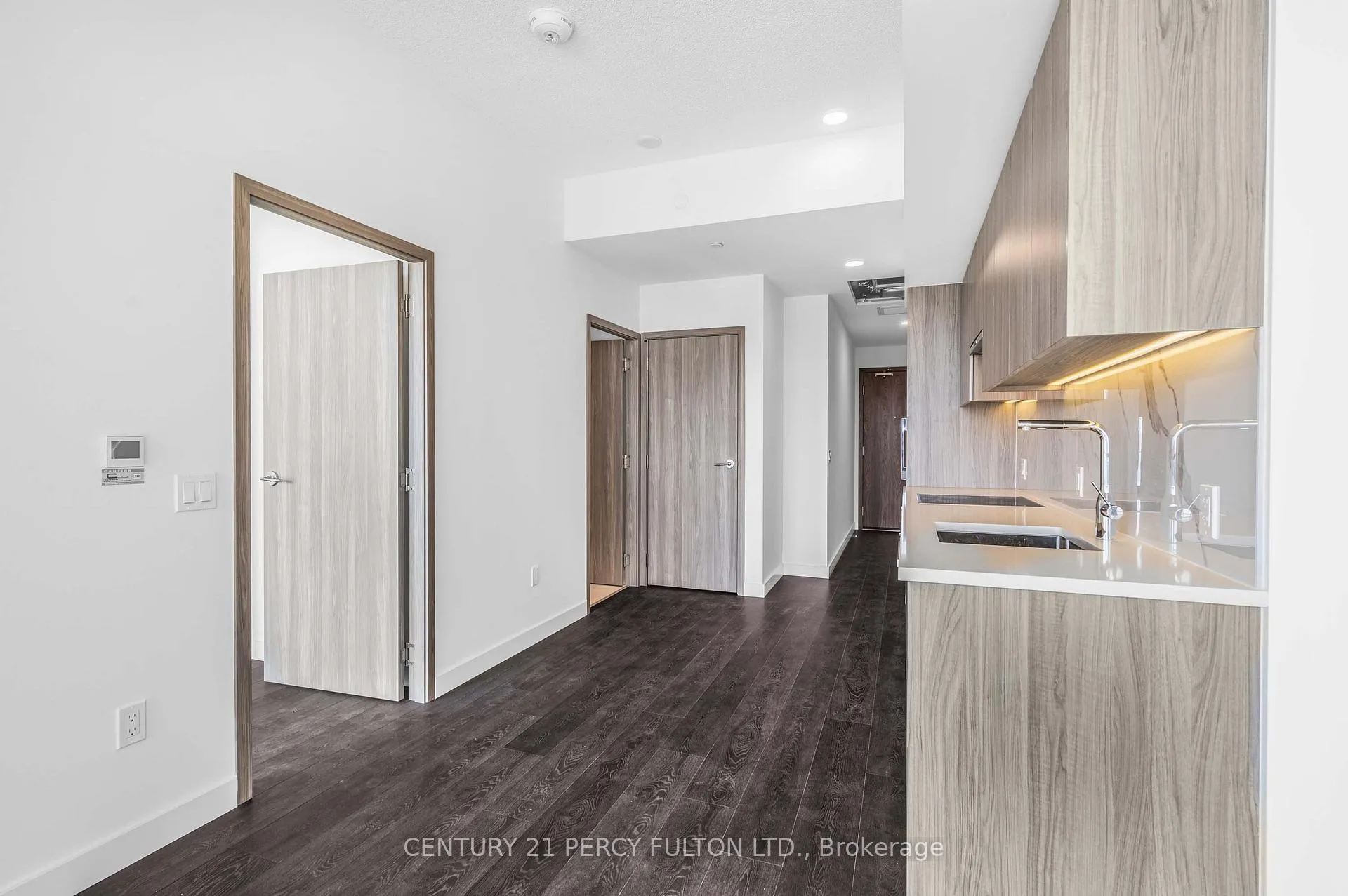 Photo 12 of Unit 5107, 3 Concord Cityplace Way, Toronto, Waterfront Communities — HOMEH