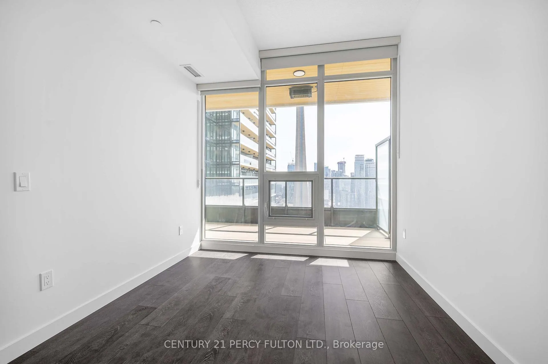 Photo 15 of Unit 5107, 3 Concord Cityplace Way, Toronto, Waterfront Communities — HOMEH