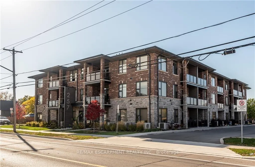 Photo 3 of Unit 302, 257 Millen Road, Hamilton, Stoney Creek — HOMEH