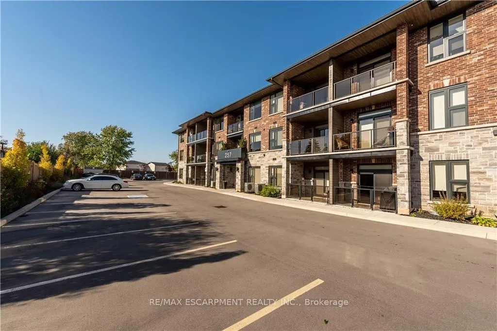 Photo 6 of Unit 302, 257 Millen Road, Hamilton, Stoney Creek — HOMEH