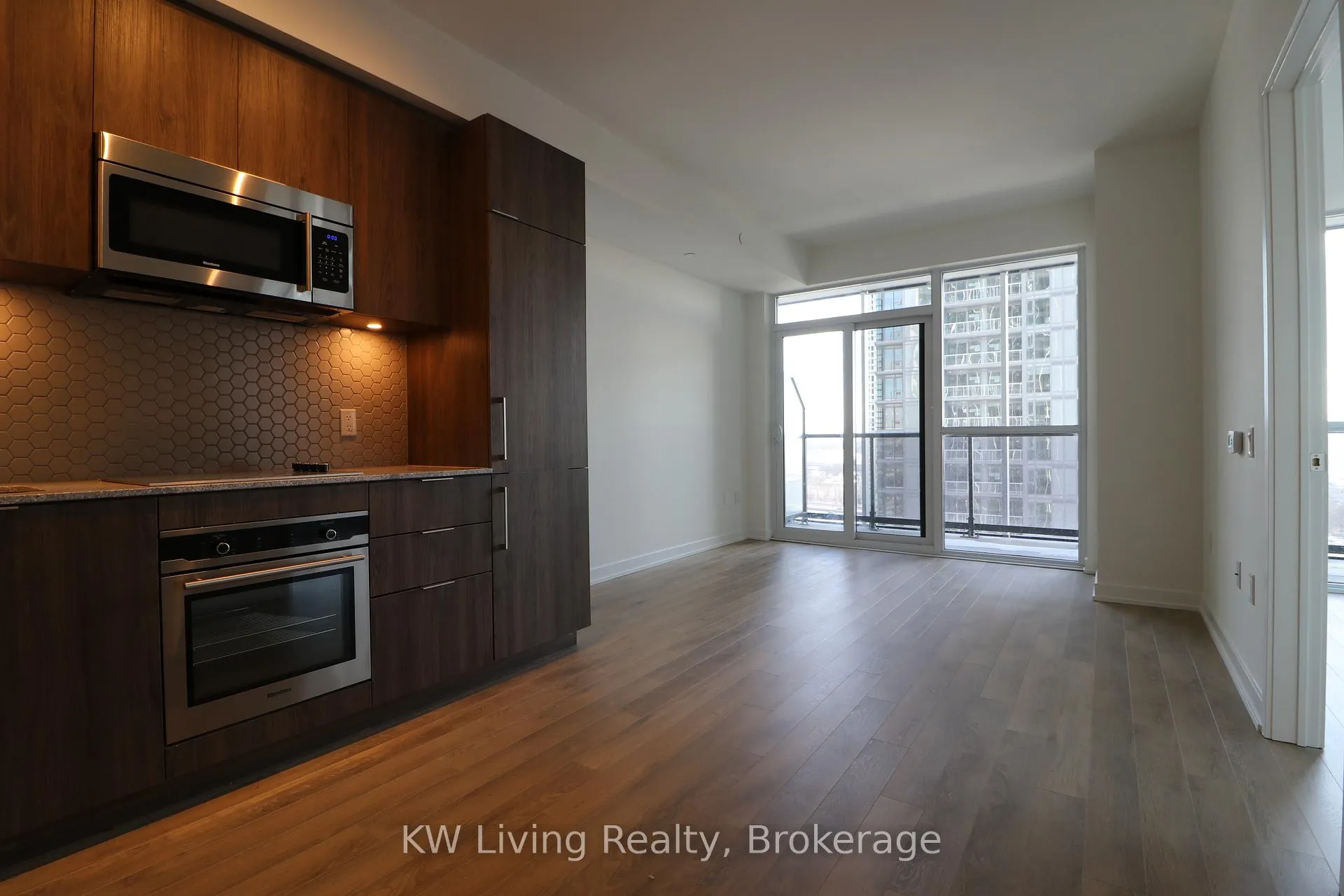 Photo 4 of Unit 1402, 50 Ordnance Street, Toronto, Niagara — HOMEH
