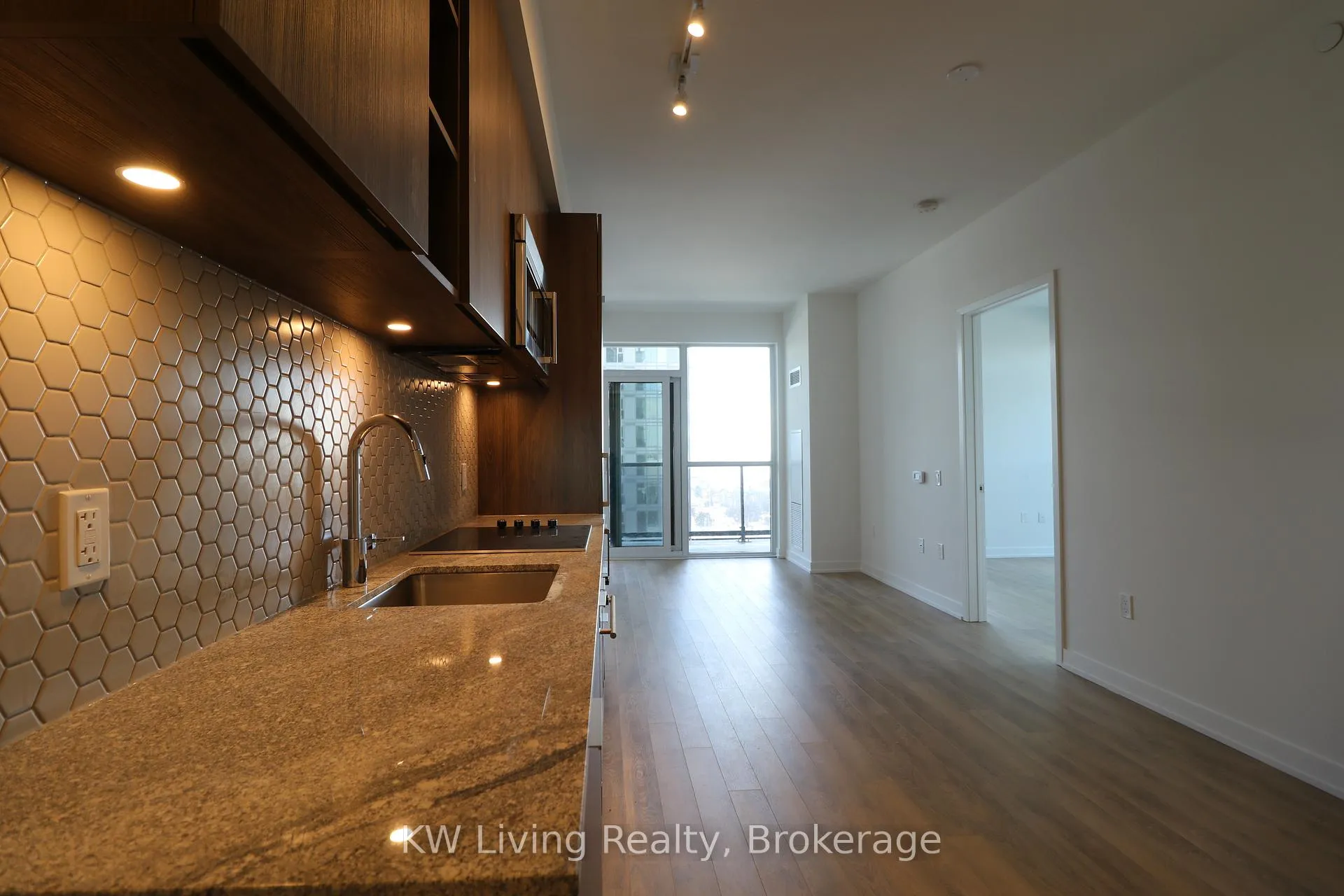Photo 9 of Unit 1402, 50 Ordnance Street, Toronto, Niagara — HOMEH