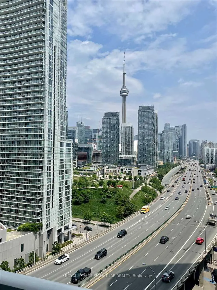 Photo 14 of Unit 1811, 17 Bathurst Street, Toronto, Waterfront Communities — HOMEH
