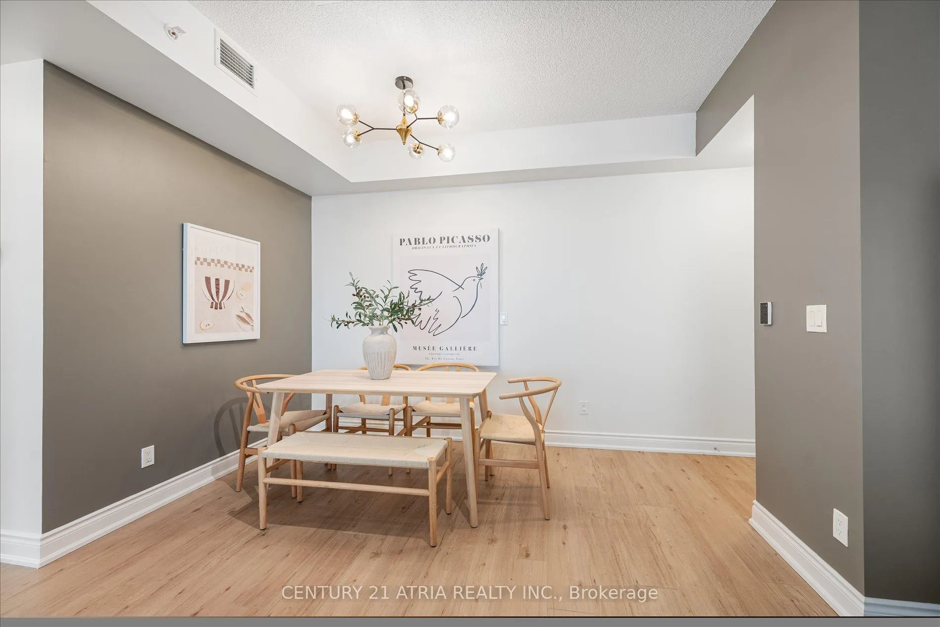 Photo 4 of Unit 808, 89 South Town Centre Boulevard, Markham, Unionville — HOMEH