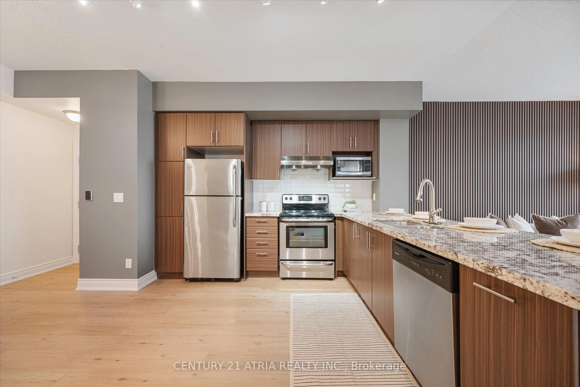 Photo 7 of Unit 808, 89 South Town Centre Boulevard, Markham, Unionville — HOMEH