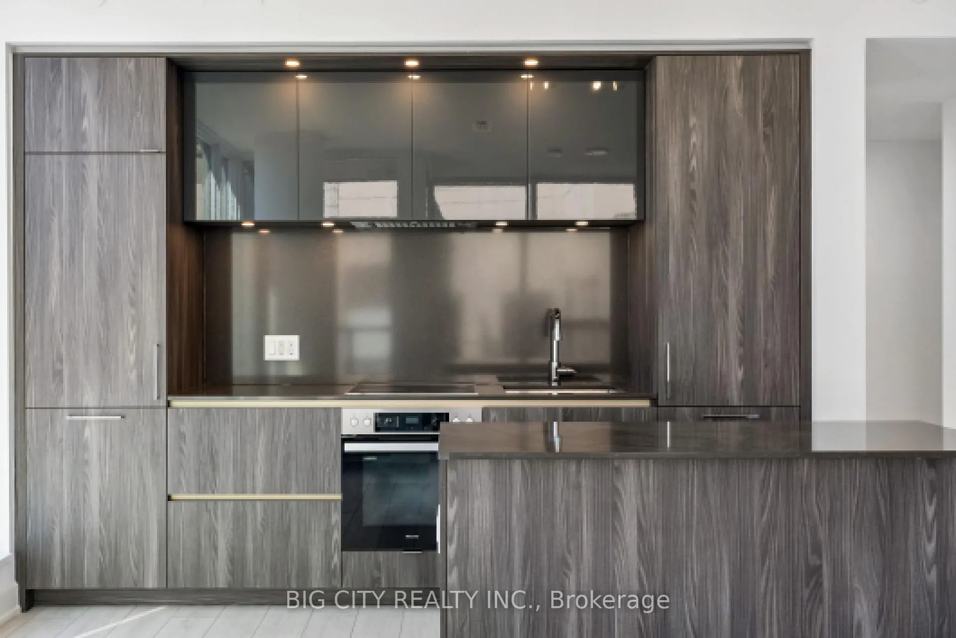 Photo 8 of Unit 1608, 15 Mercer Street, Toronto, Waterfront Communities — HOMEH