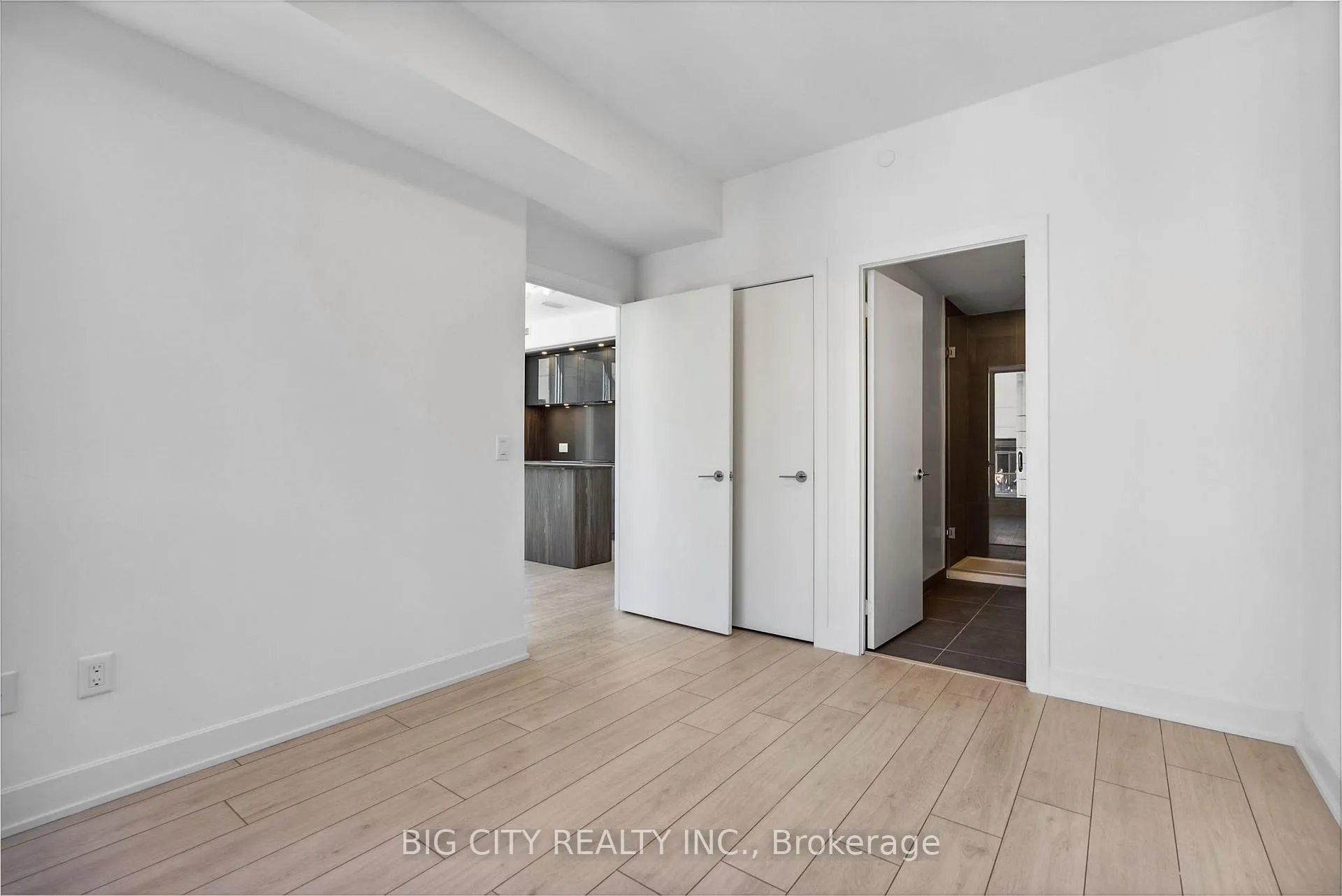 Photo 16 of Unit 1608, 15 Mercer Street, Toronto, Waterfront Communities — HOMEH