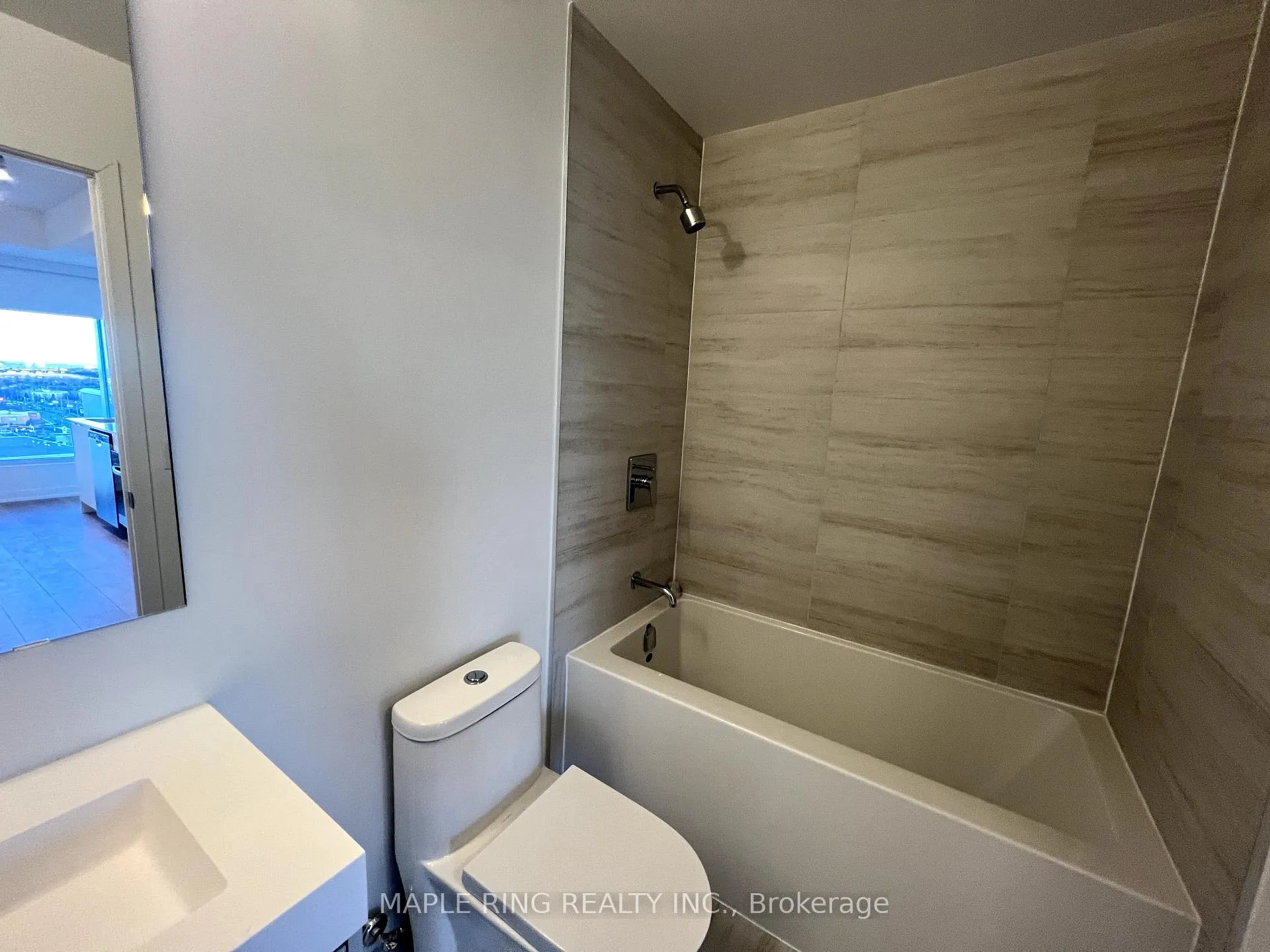 Photo 5 of Unit 2429, 498 Caldari Road, Vaughan, Concord — HOMEH