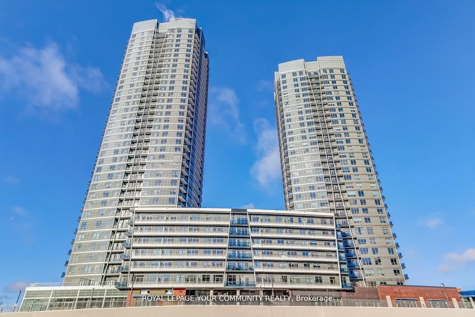 Photo 1 of Unit A1509, 30 Upper Mall Way, Vaughan, Brownridge — HOMEH