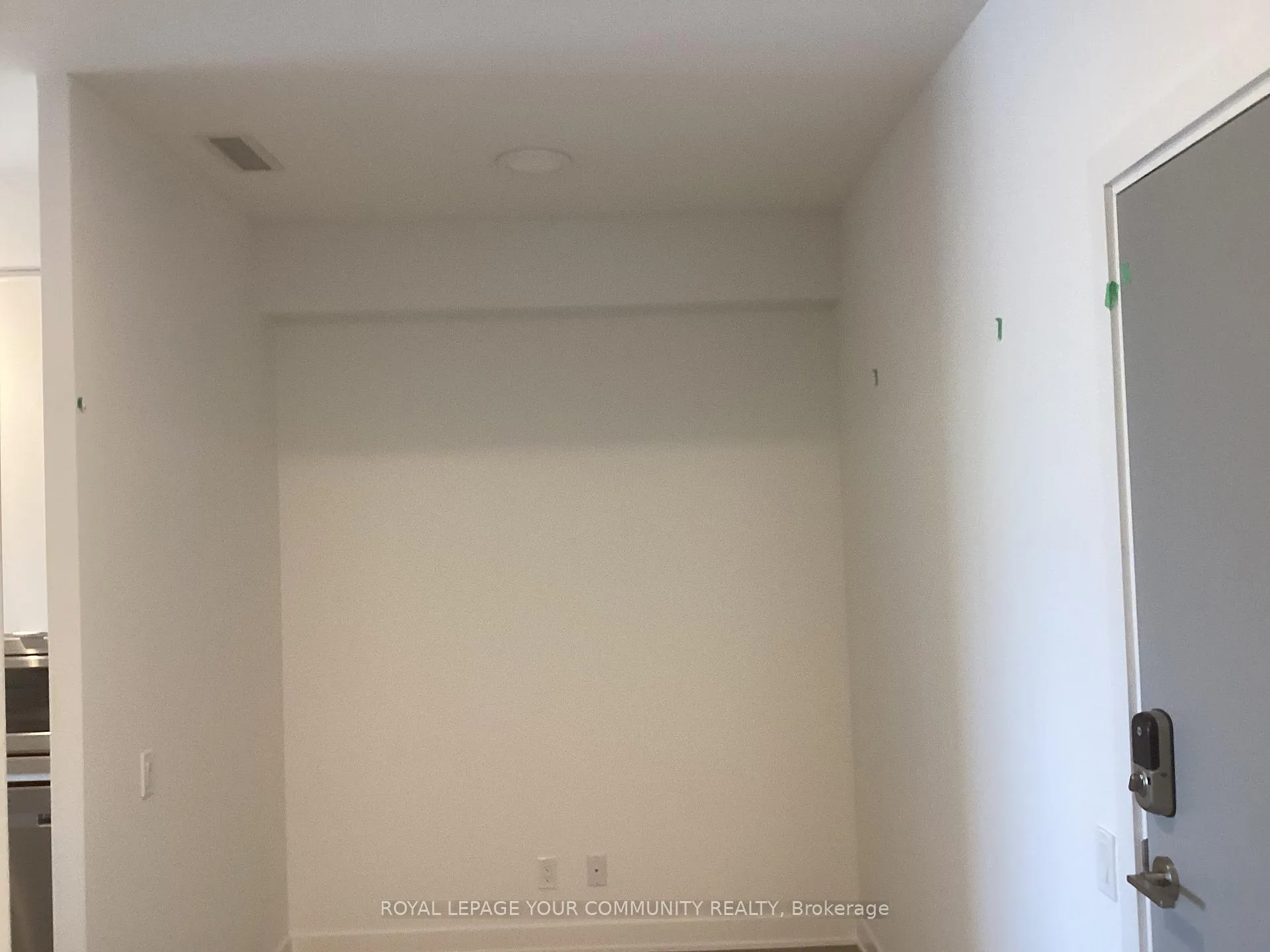 Photo 2 of Unit A1509, 30 Upper Mall Way, Vaughan, Brownridge — HOMEH