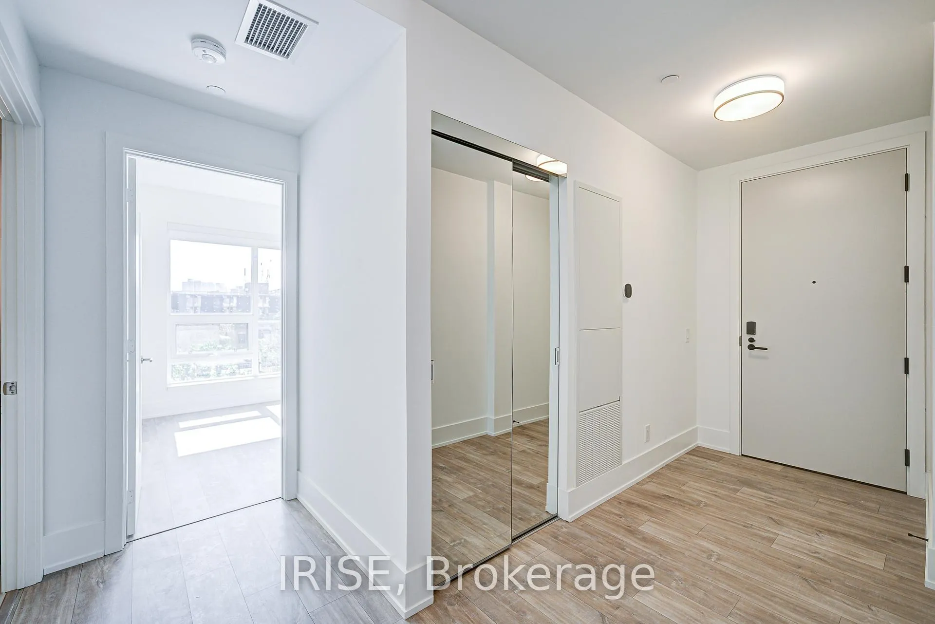 Photo 4 of Unit 416, 115 Denison Avenue, Toronto, Kensington-Chinatown — HOMEH