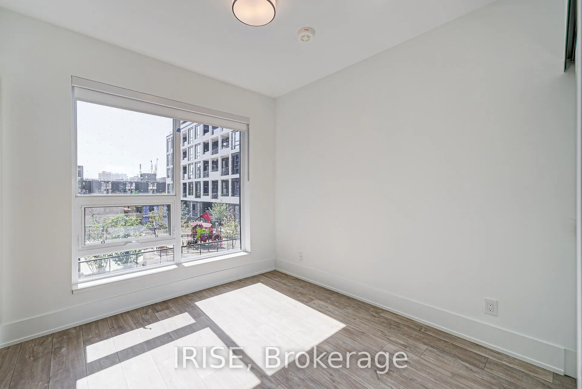 Photo 6 of Unit 416, 115 Denison Avenue, Toronto, Kensington-Chinatown — HOMEH