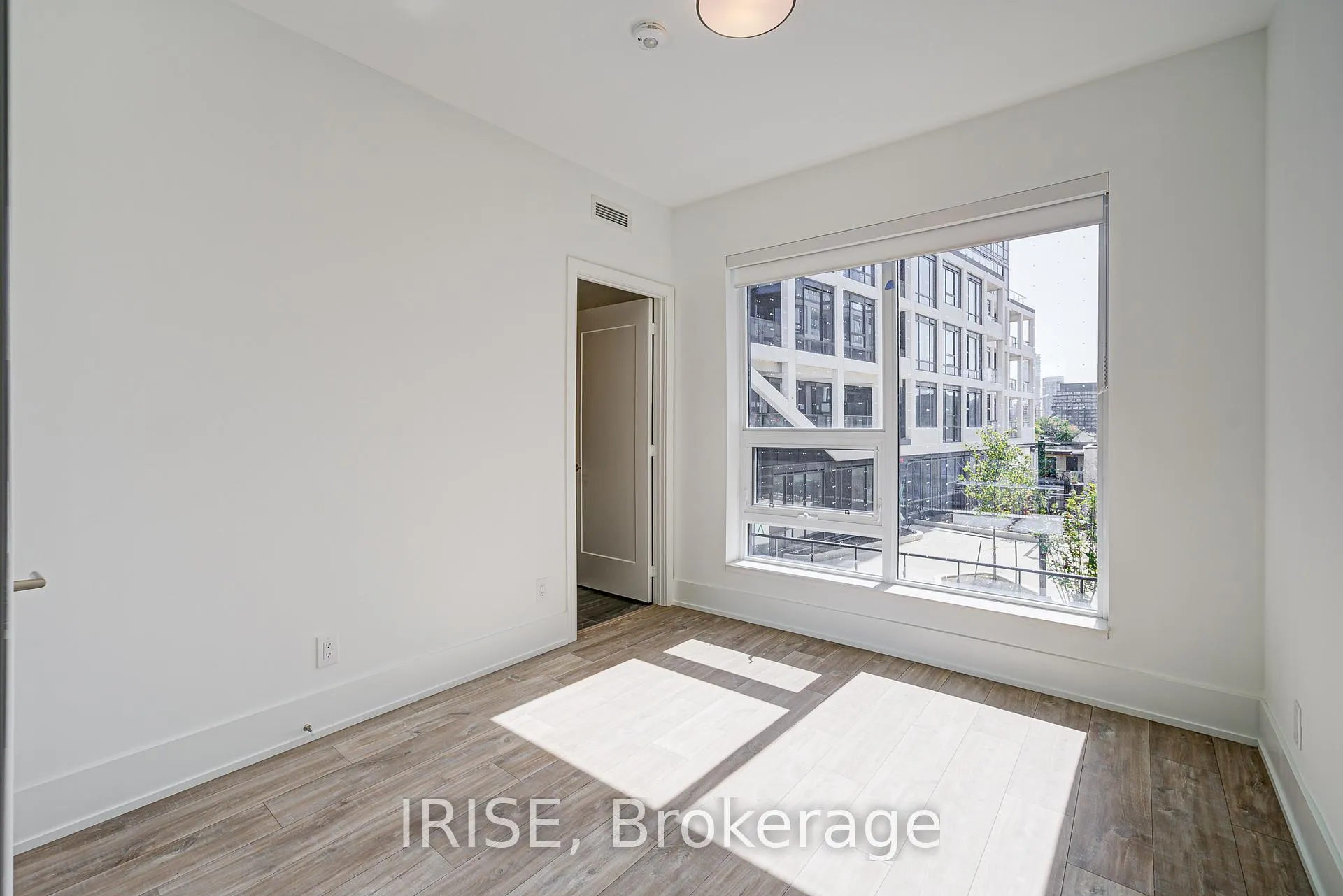 Photo 8 of Unit 416, 115 Denison Avenue, Toronto, Kensington-Chinatown — HOMEH