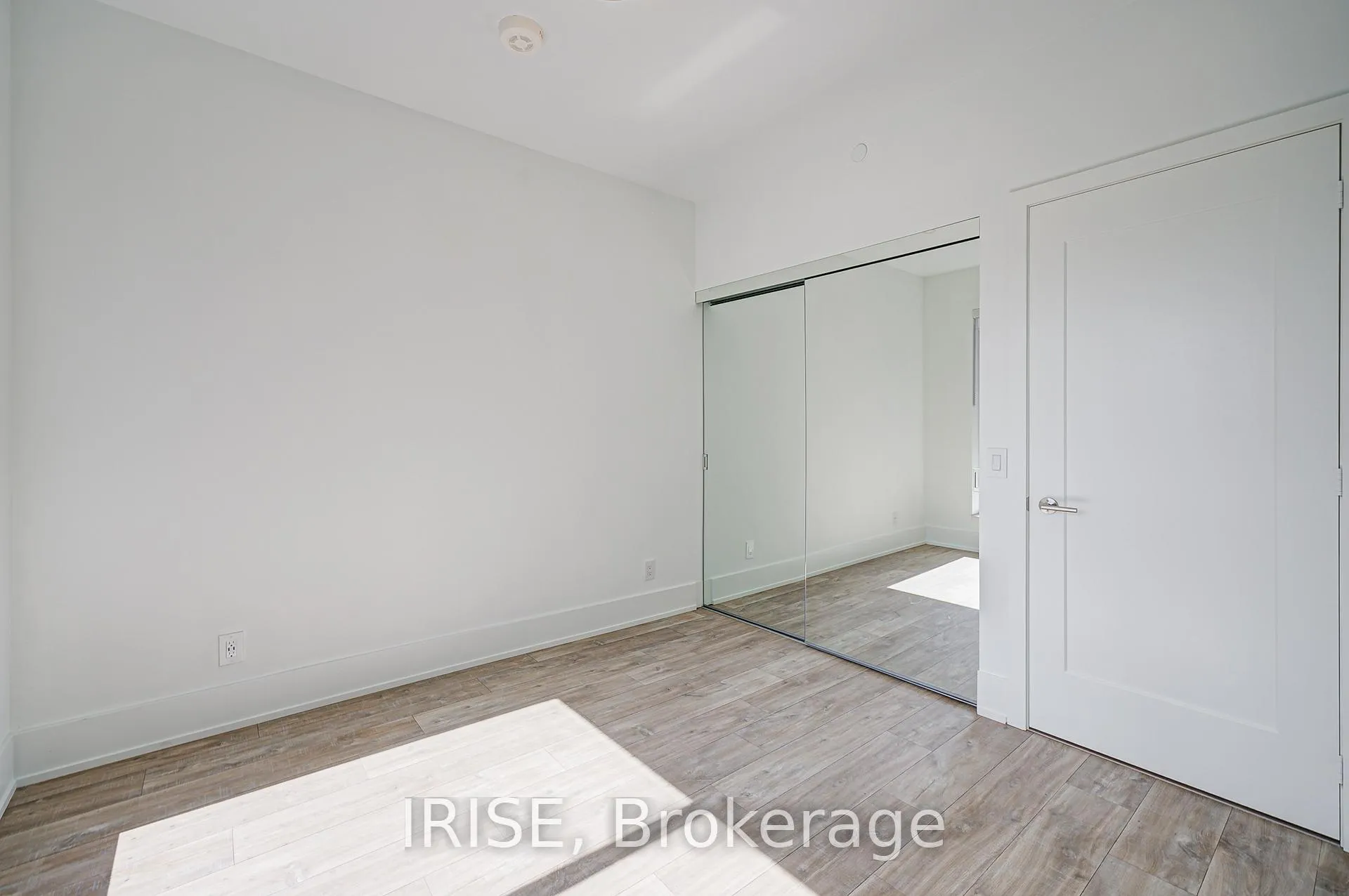 Photo 9 of Unit 416, 115 Denison Avenue, Toronto, Kensington-Chinatown — HOMEH