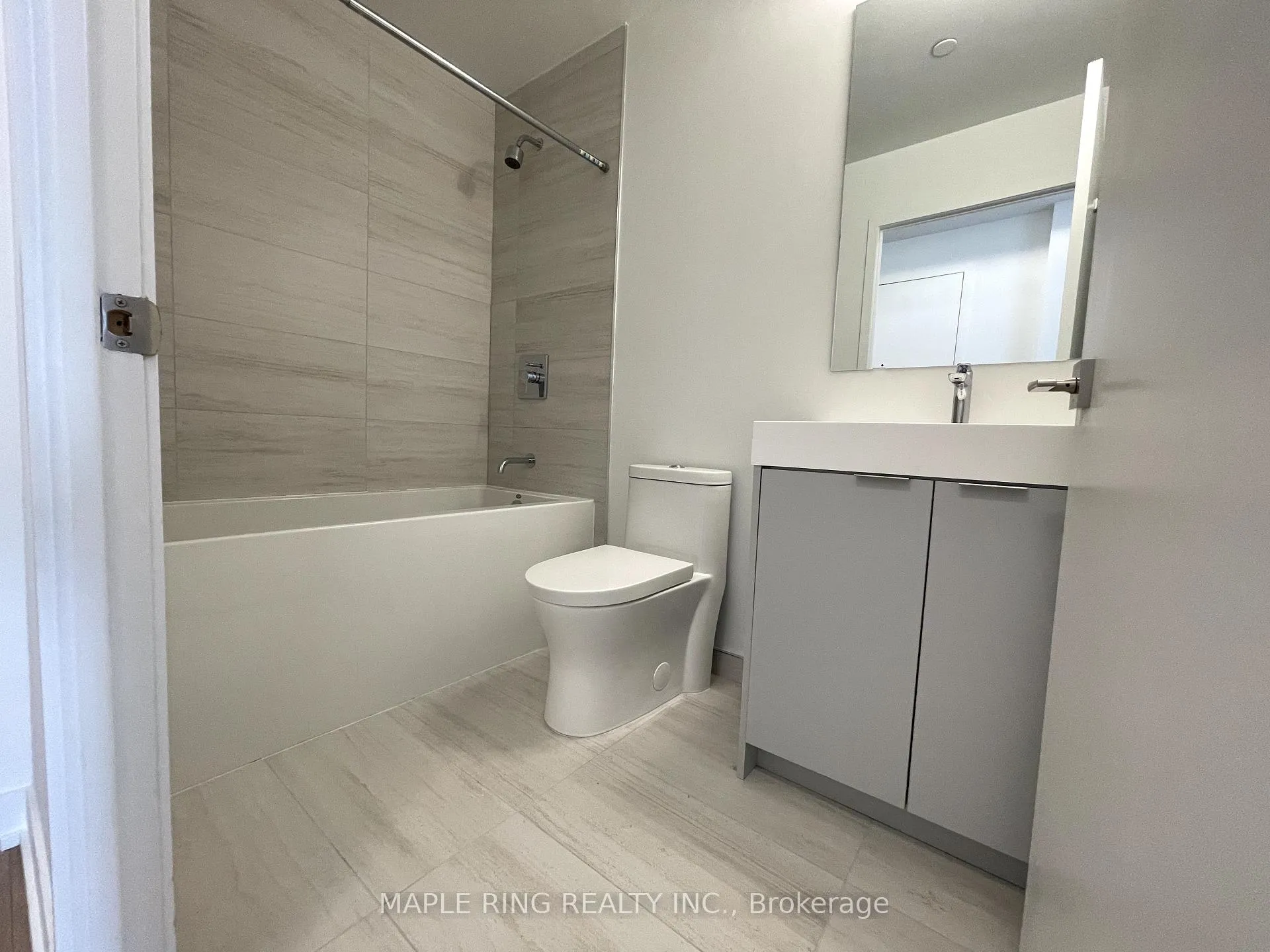 Photo 8 of Unit 920, 10 Abeja Road, Vaughan, Concord — HOMEH